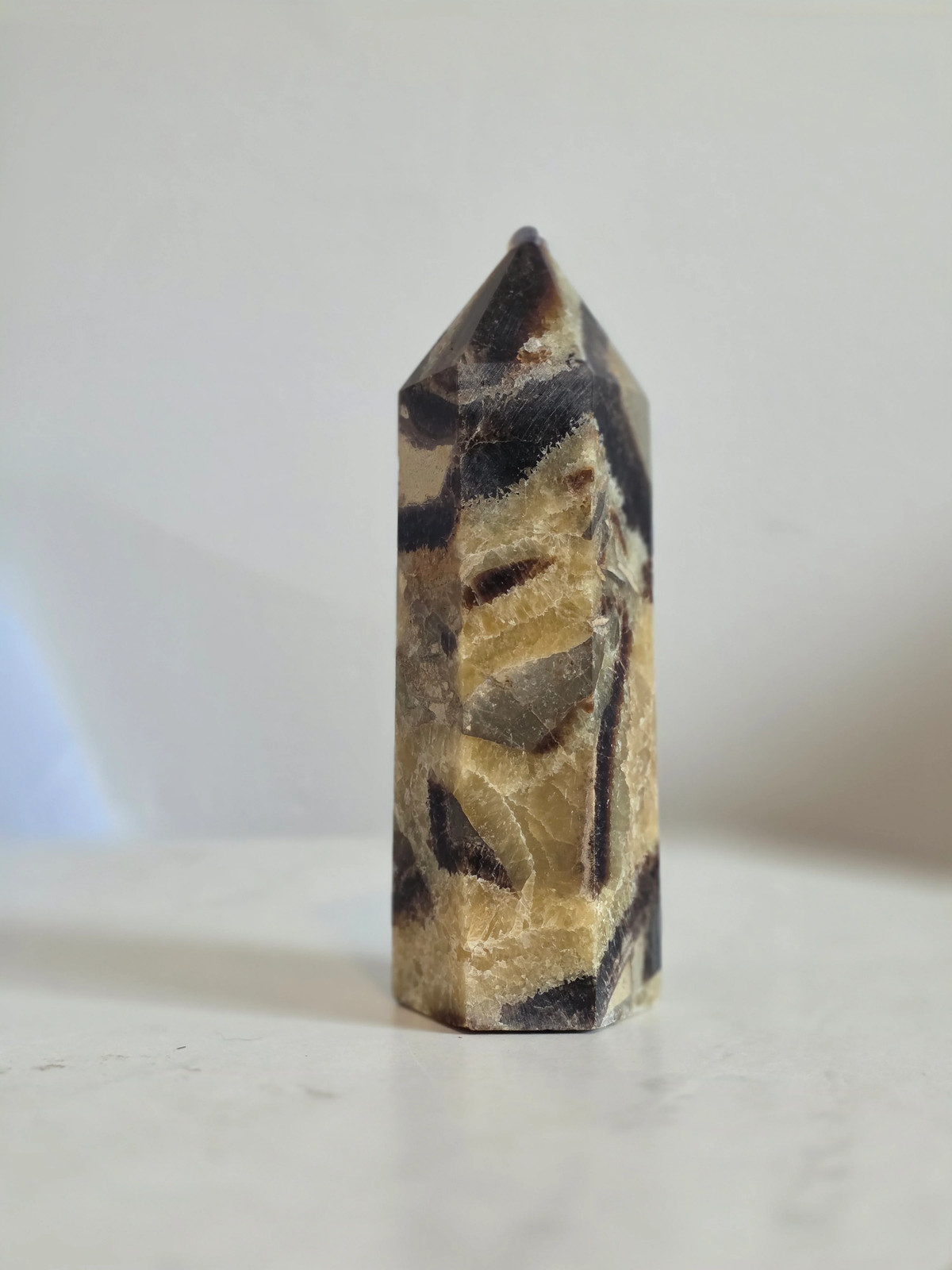 Septarian Tower Carving Point - Dragon Stone Crystal UV reactive Mineral