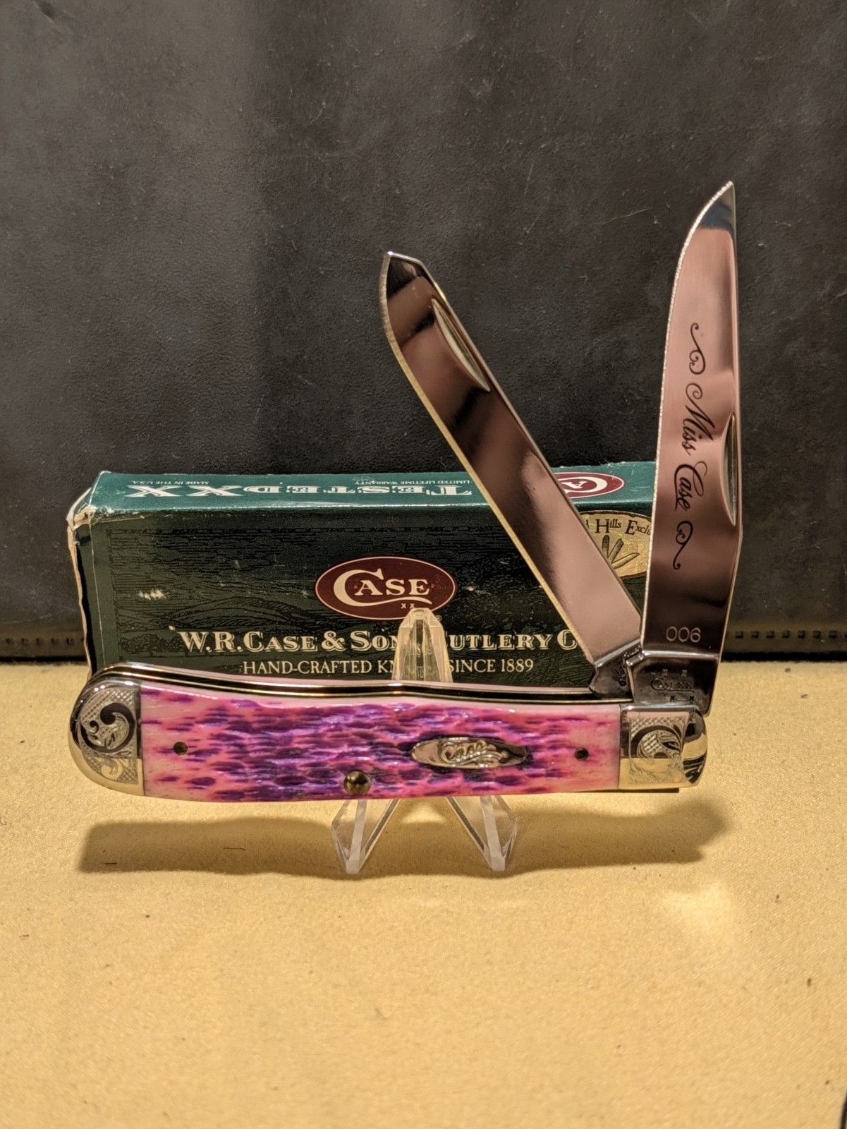 Case XX  Miss Case  Cotton Candy Trapper NOS