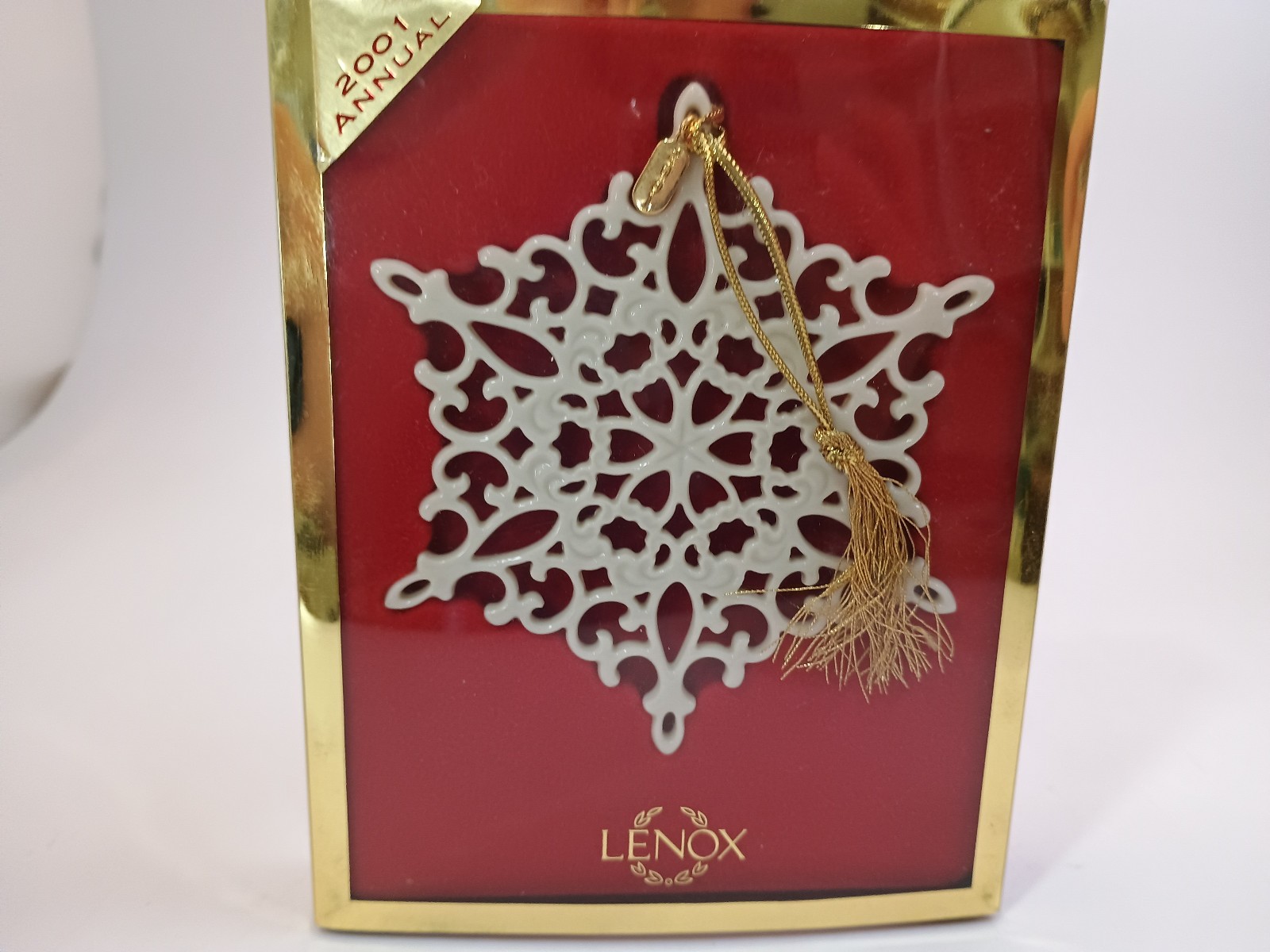 Lenox Snow Fantasies Snowflake Ornament - 2001