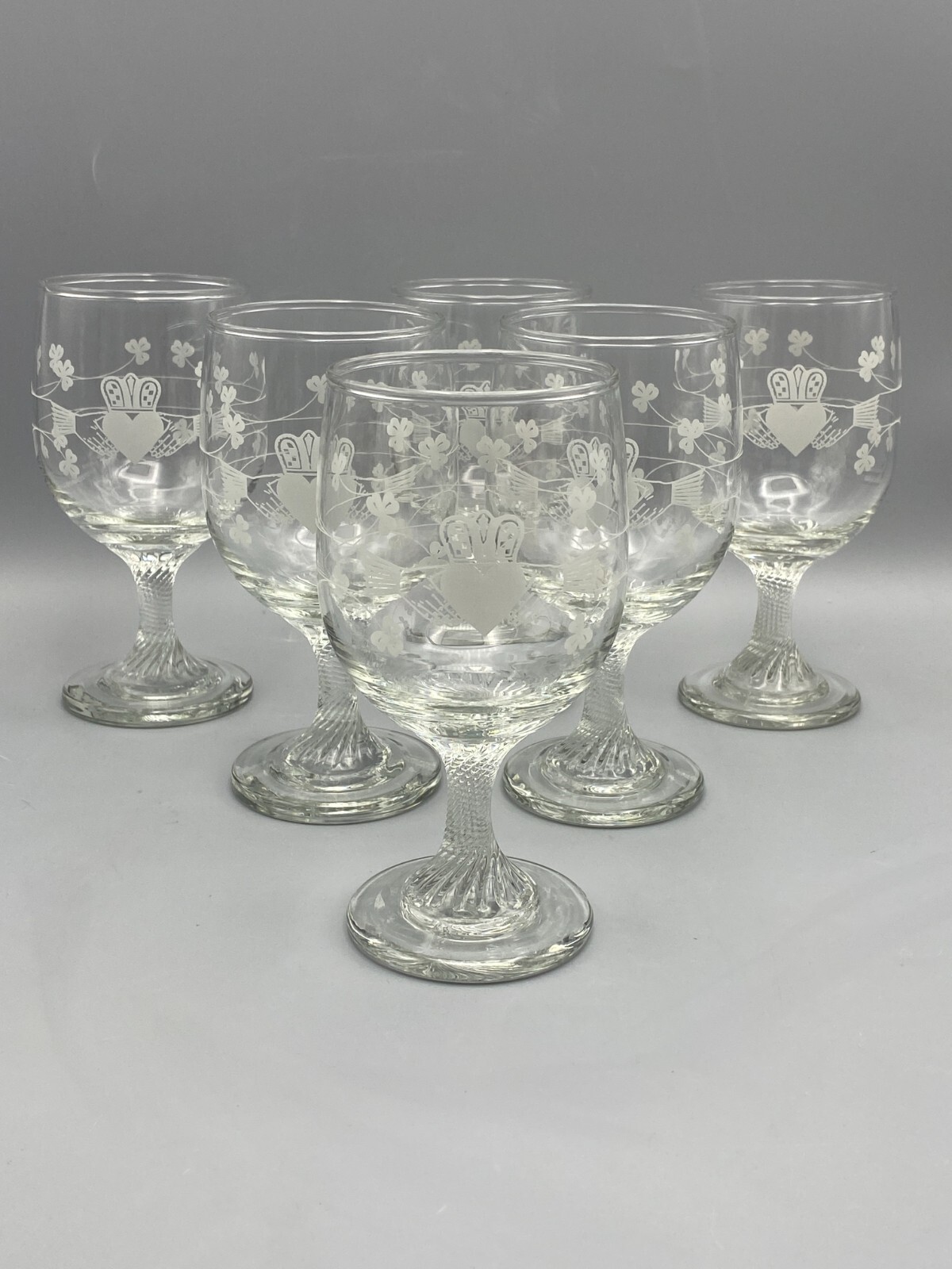 6x Vintage Eamon Glass Etched Goblet CLADDAGH Shamrock Clear 6\