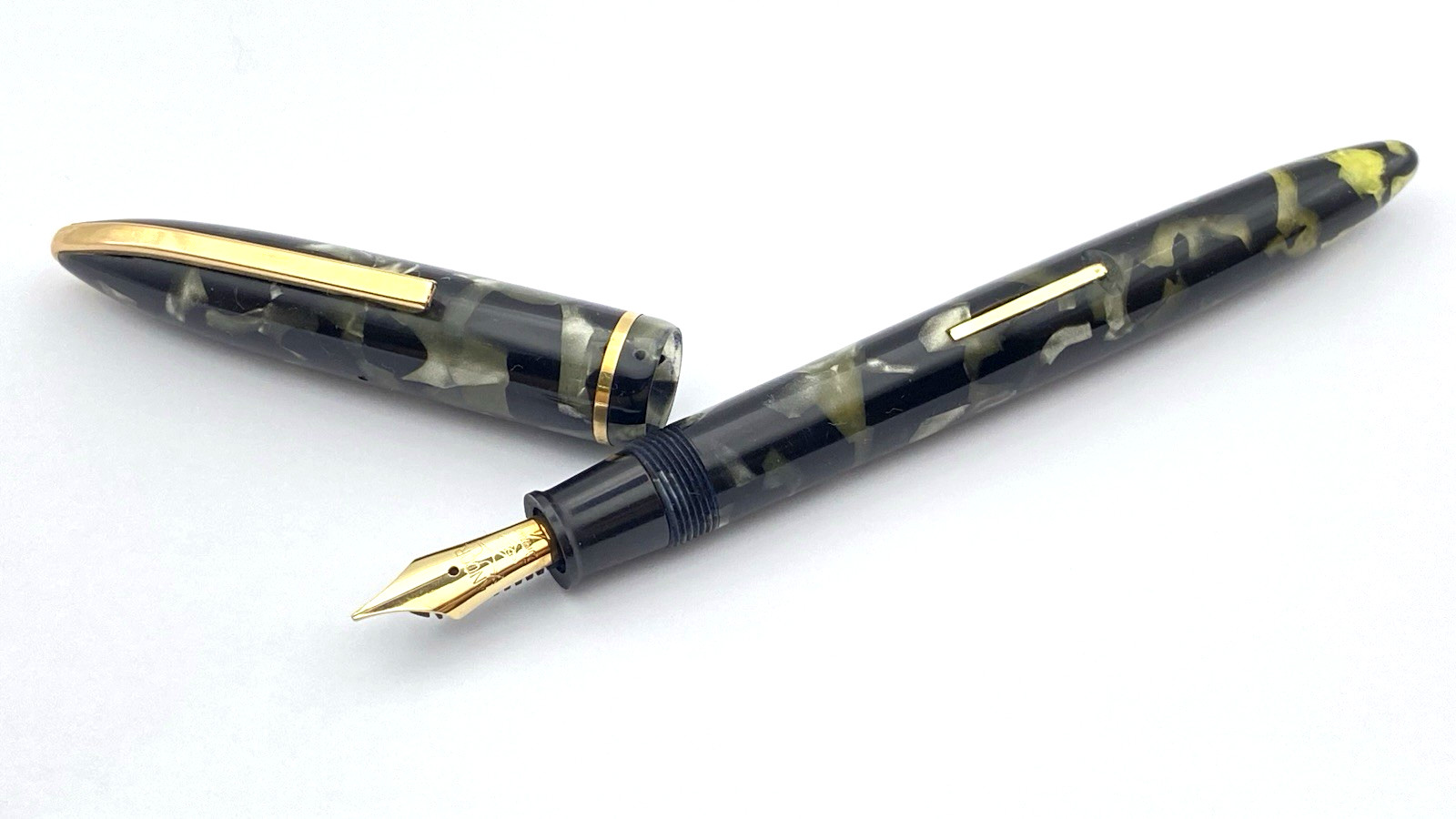 VINTAGE ANCORA 37 FOUNTAIN PEN IN GRAY MARBLE SEMI FLEXIBLE 14K GOLD MEDIUM NIB