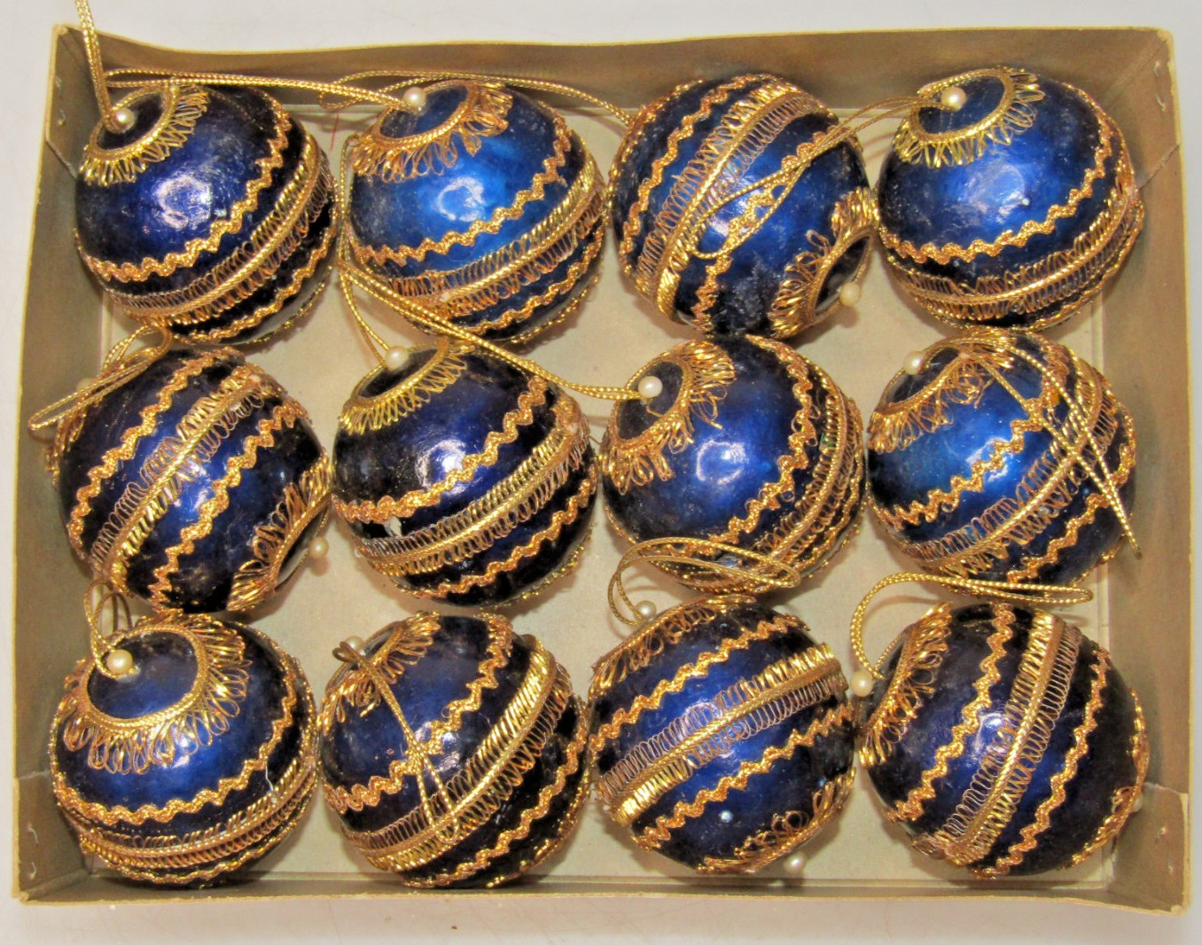 Lot Vintage Embellished Gold Mesh Rope Plastic BALL Christmas Ornaments Japan