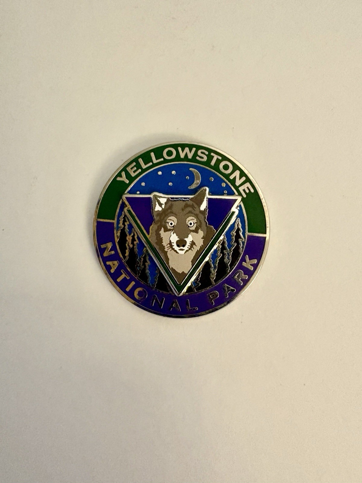 Vintage Yellowstone National Park Wolf Enamel Lapel Pin