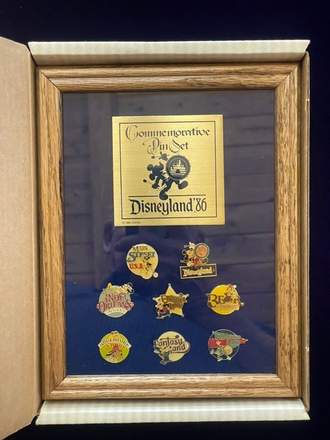 Disneyland 1986 Commemorative Pin Set with Frame and Plaque New in Box
