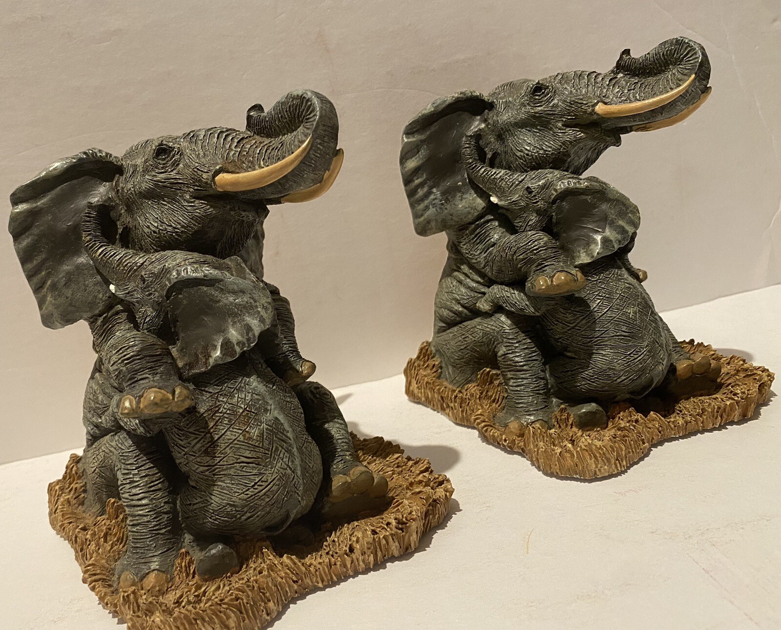 PAIR OF 5 1/4” 4lb Vintage Elephant Mother/Baby Bookend San Diego Zoo 1992