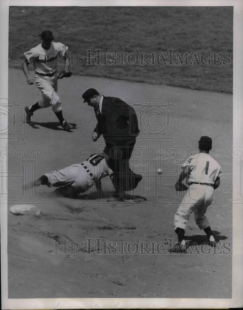 1952 Press Photo Elmer Valc Rihgt Fielder Slides 2nd Base Cleveland Indians A\'s