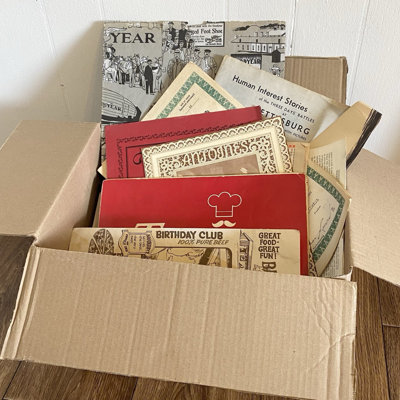 HUGE 16+lb Lot of 19th-20thc VIntage & Antique Ephemera Books Albums Photographs