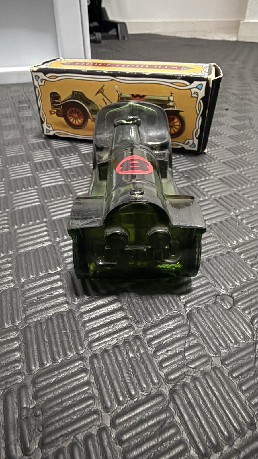 Vintage 1970s Avon Straight Eight Windjammer After Shave Car Decanter w/ Box
