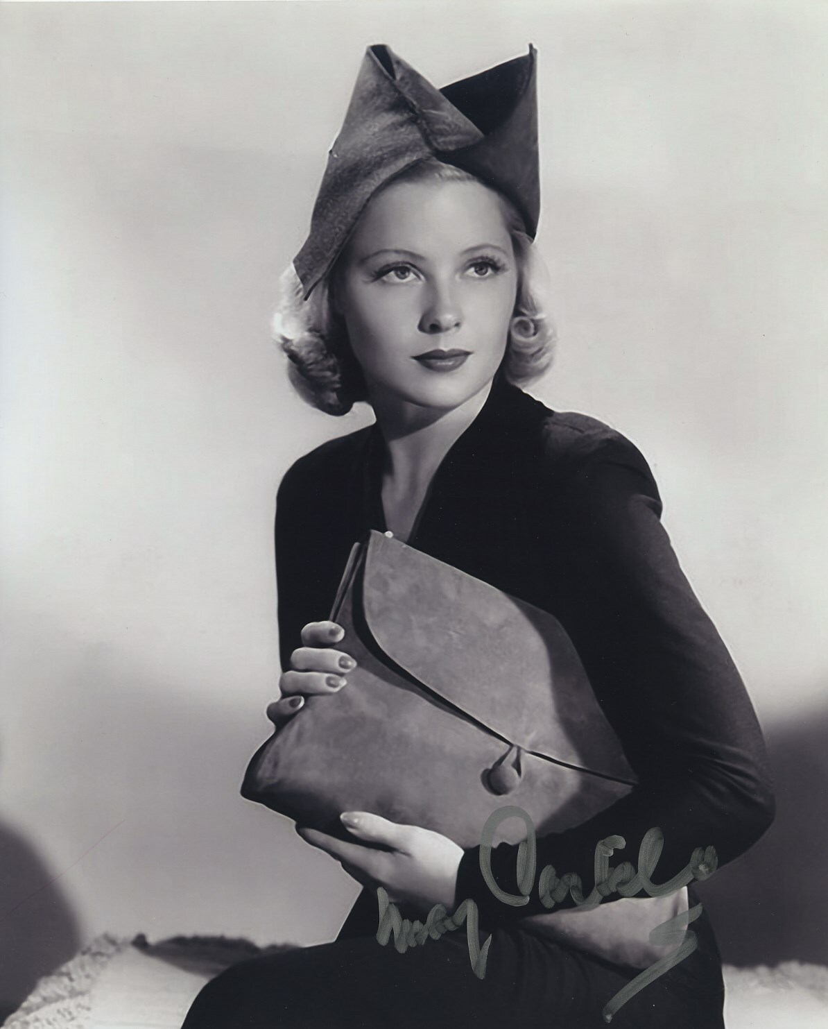 MARY CARLISLE SIGNED AUTOGRAPHED BW 8x10 PHOTO 