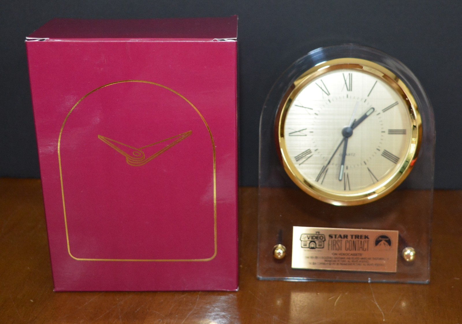 1997 STAR TREK FIRST CONTACT Movie Promo Desk Clock Paramount HOUSE OF VIDEO 1997 STAR TREK FIRST CONTACT Movie Promo Desk Clock Paramount HOUSE OF VIDEO