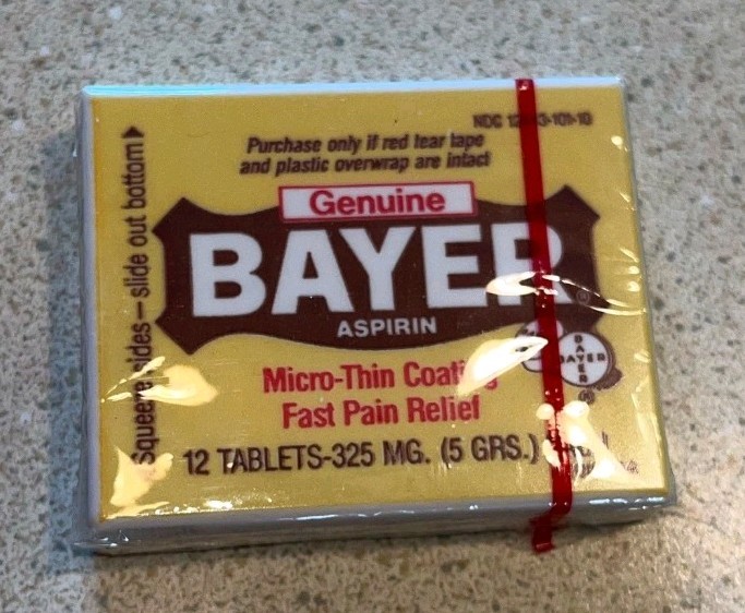 Vintage Bayer Aspirin Plastic Box Travel  Sealed Prop