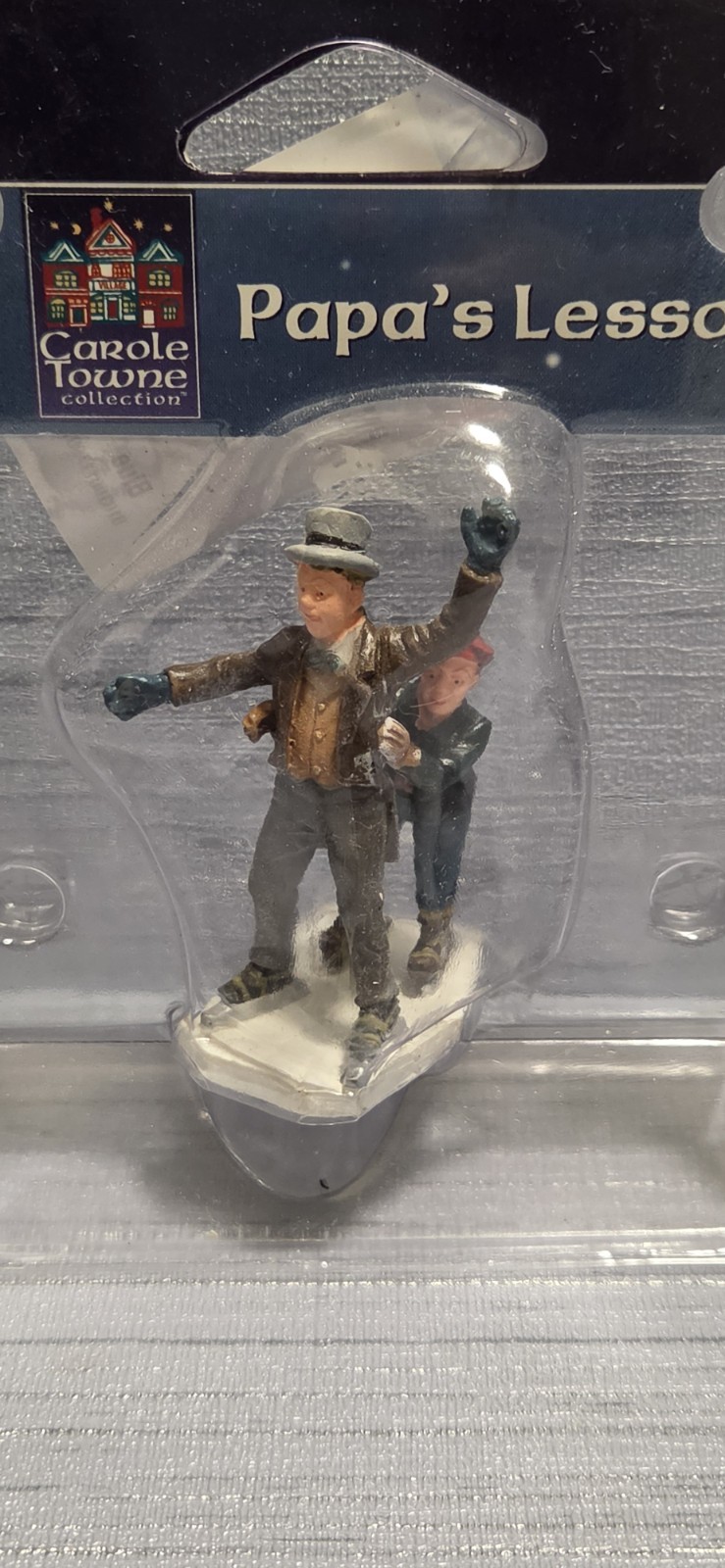 Lemax Carole Town Figurine 2000 \