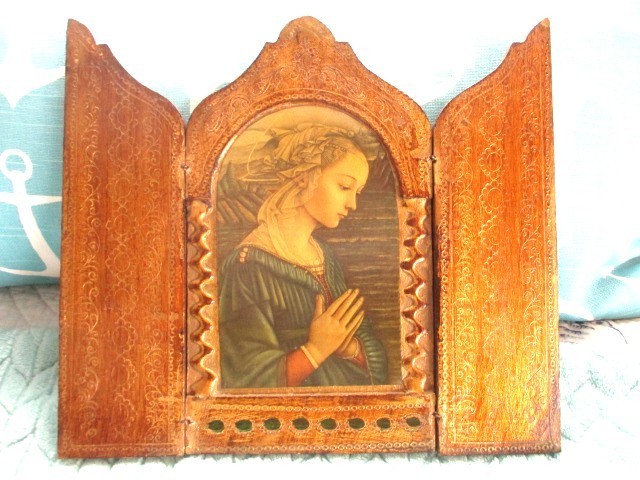 Large Italian Florentine Praying Madonna Gold Gilt Tole Wood Triptych Icon