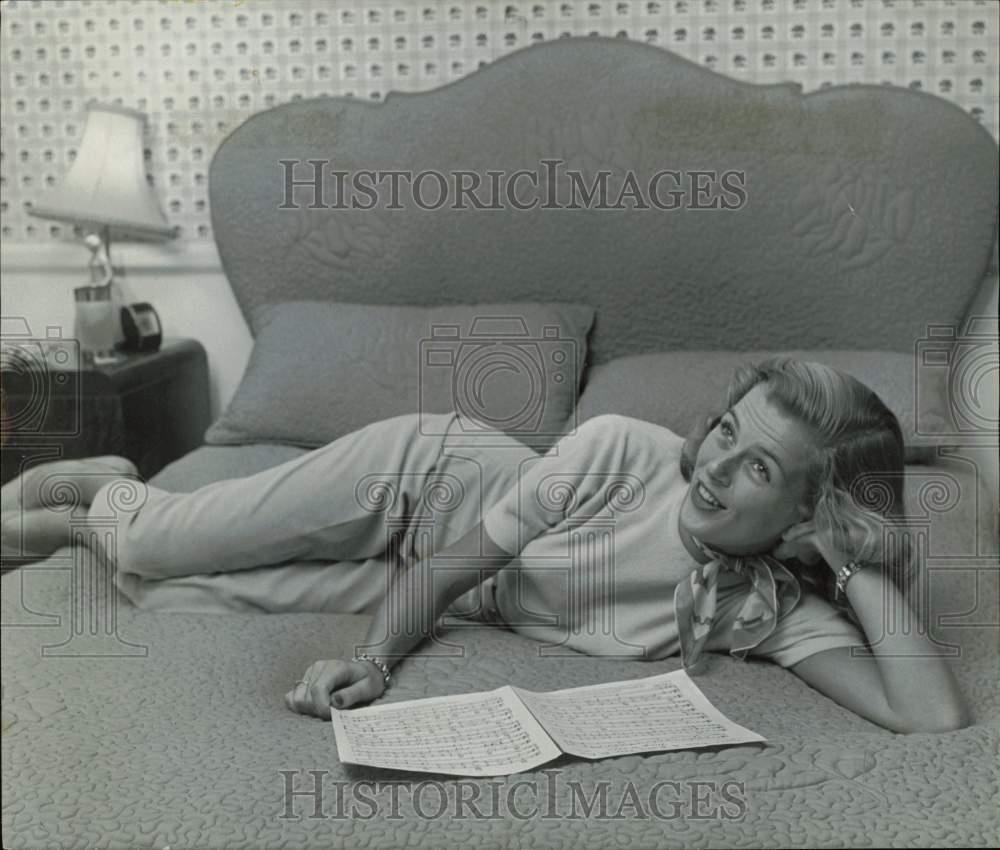 1955 Press Photo Marjie Millar stars in ABC 