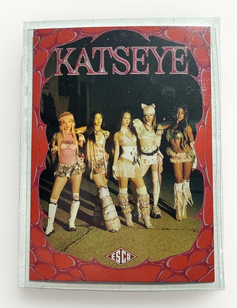 2026 ESCO KATSEYE WILD #50 Group Card 003/005 /5 Ultra Rare HYBE Geffen 2026 ESCO KATSEYE WILD #50 Group Card 003/005 /5 Ultra Rare HYBE Geffen