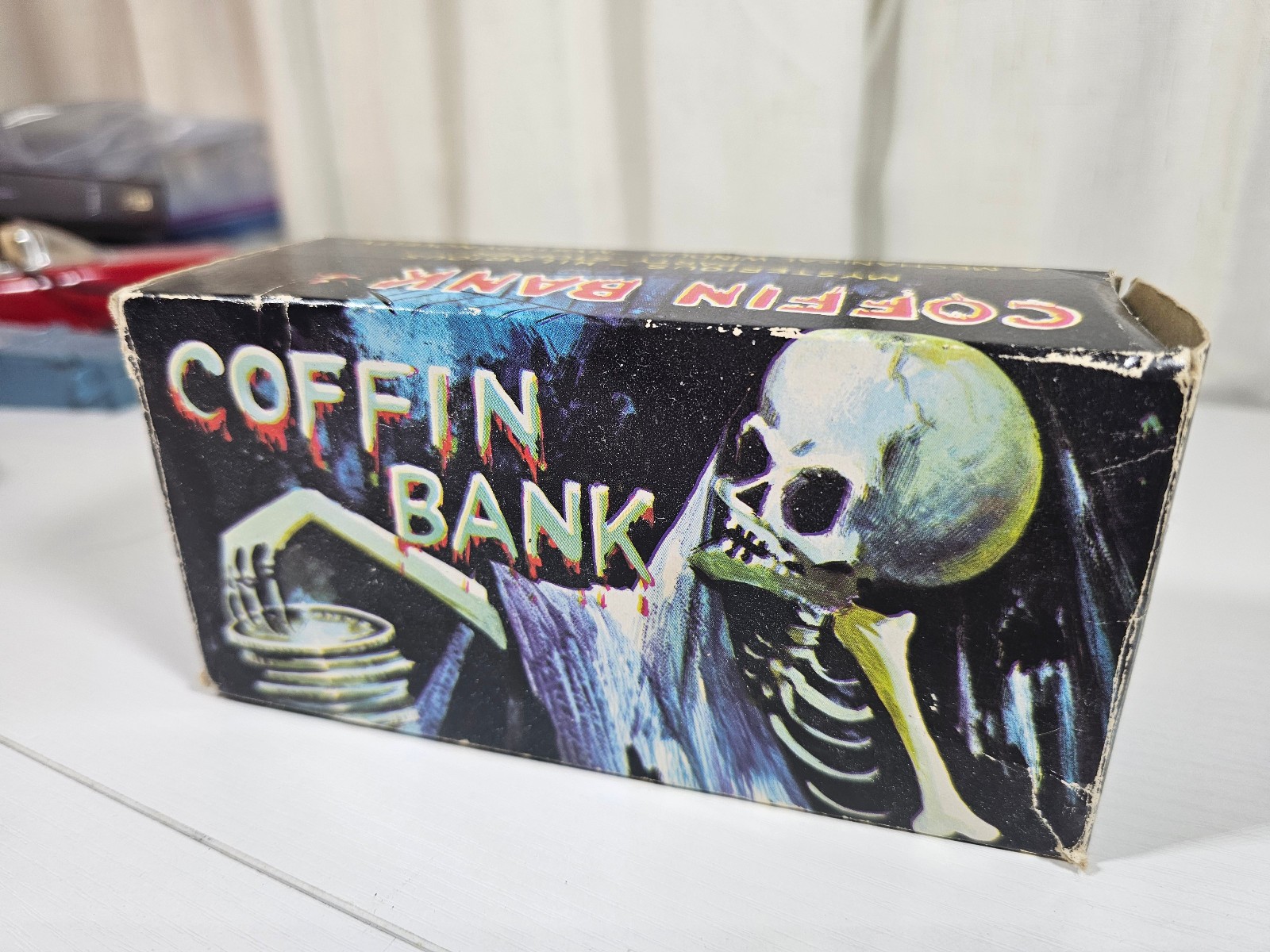 RARE 1960s Ever Last Skeleton Coffin Bank Working Wind Up Coin Bank