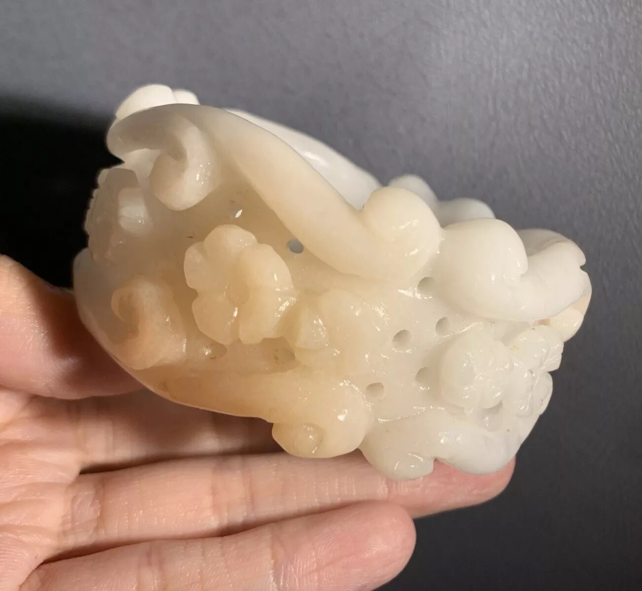 58.3mm Natural Mongolian Jade Bangle Sculpture/ SheTeiCui/Hand-Carved