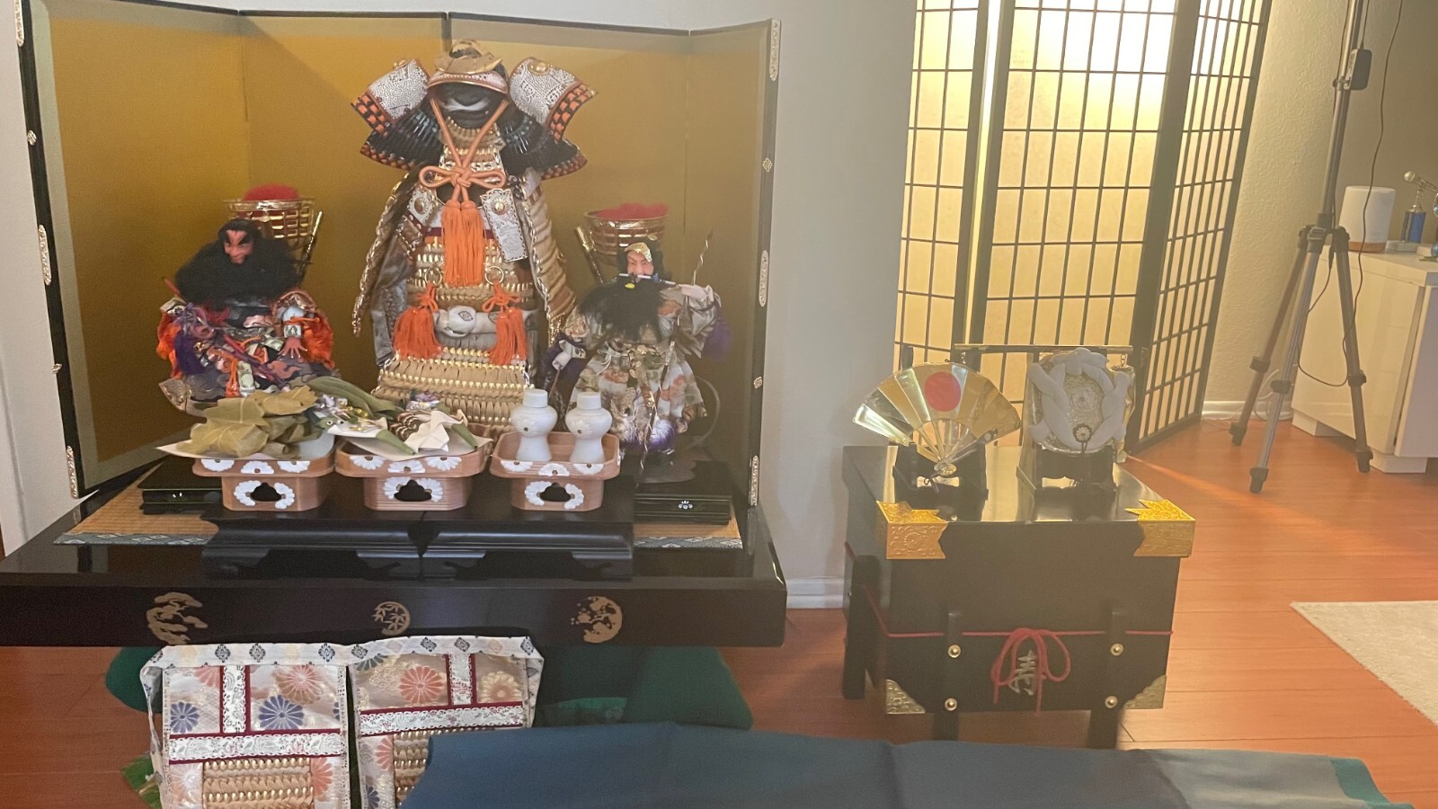 Gogatsu Ningyo Japanese Boys Festival Samurai Doll set w/ Decorations JAPAN Gogatsu Ningyo Japanese Boys Festival Samurai Doll set w/ Decorations JAPAN