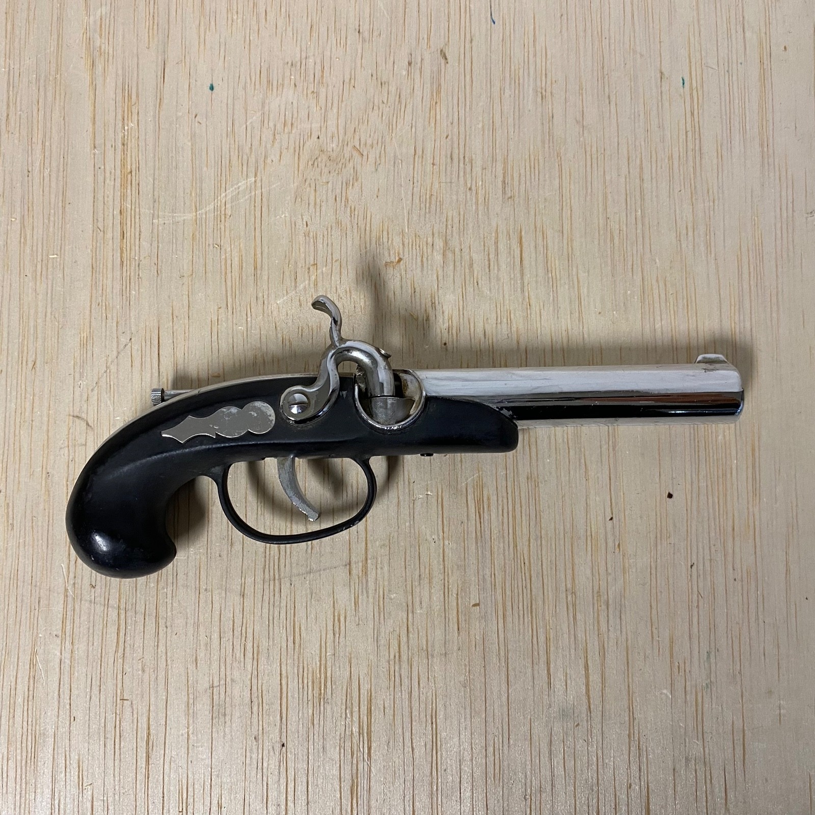 Vintage 1970s Novelty Flintlock Pistol Gun Table Lighter Japan Vintage 1970s Novelty Flintlock Pistol Gun Table Lighter Japan