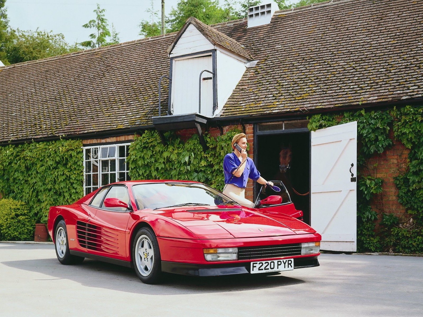 Cars 1986 92 ferrari testarossa uk spec Art Print Poster 11x17