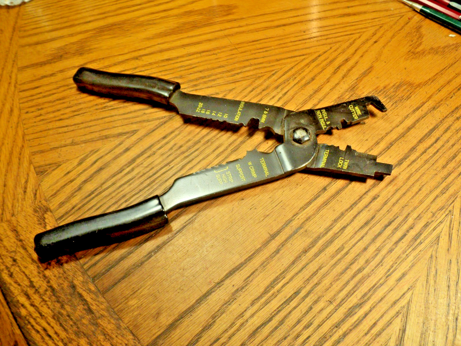 Vintage Stripper Crimper Spark Plug Wire Pliers Service Tool 10-1/4 Vintage Stripper Crimper Spark Plug Wire Pliers Service Tool 10-1/4