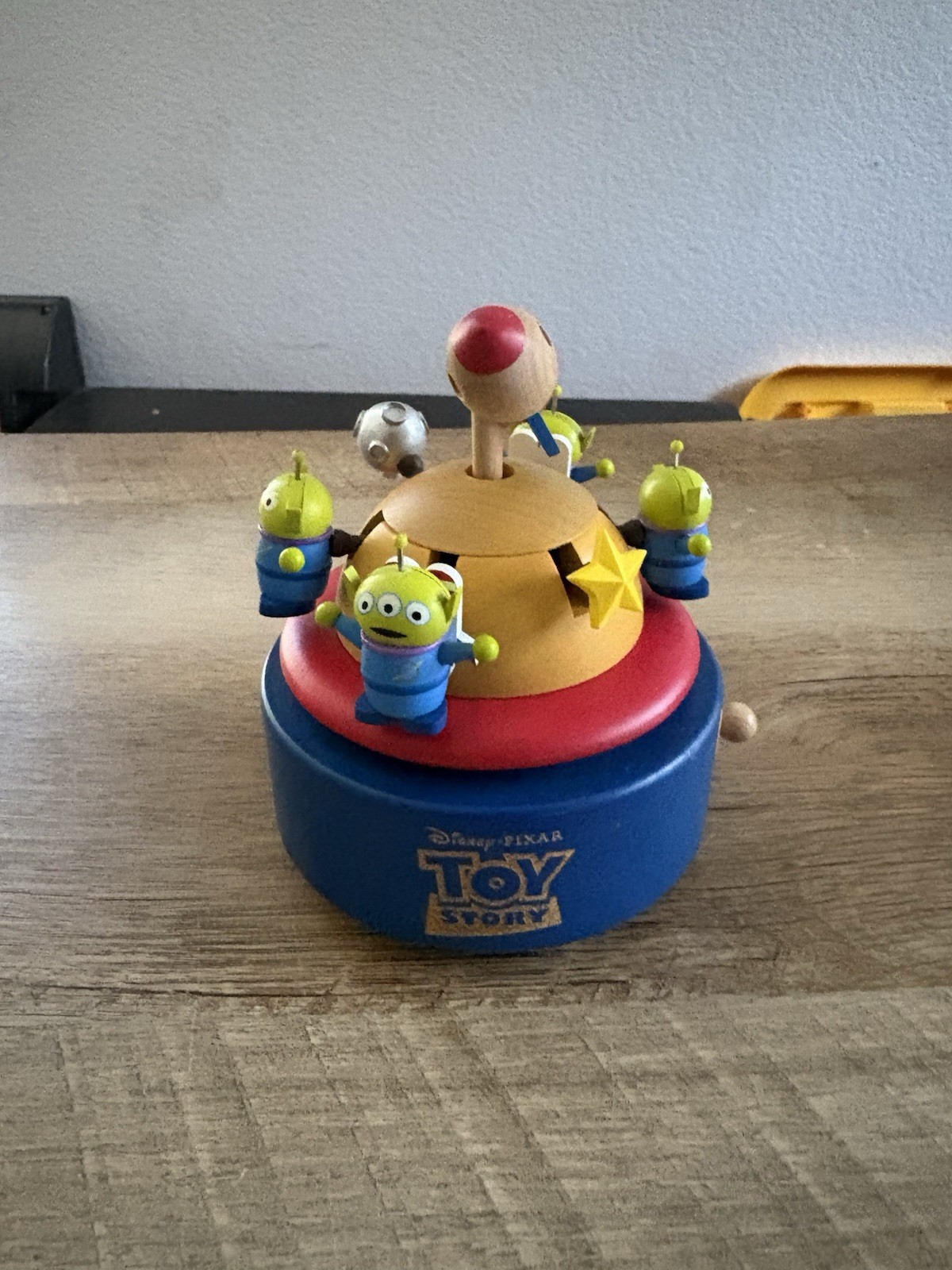 Disney Wooden Karakuri Music Box mechanism Toy Story Alien Disney Store Japan
