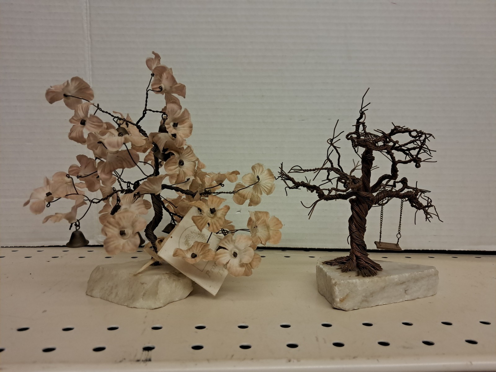 VTG Prosperity Tree Twisted Wire Stone Base/Twisted Copper Tree With Swing