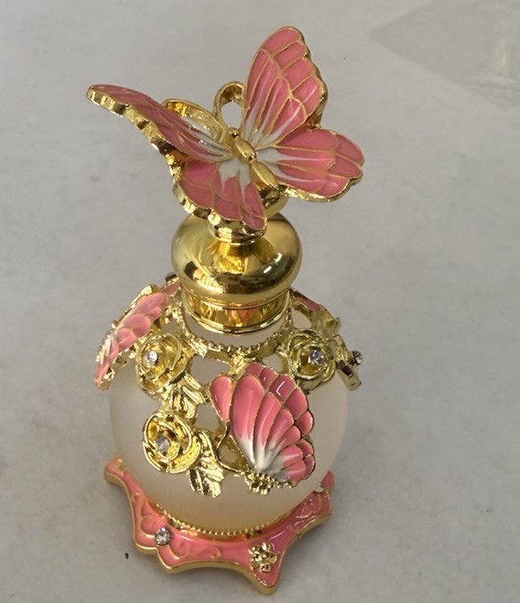 Reusable Vintage Pink Butterfly Perfume Bottle Lady Essential Oil Bottle 25ml