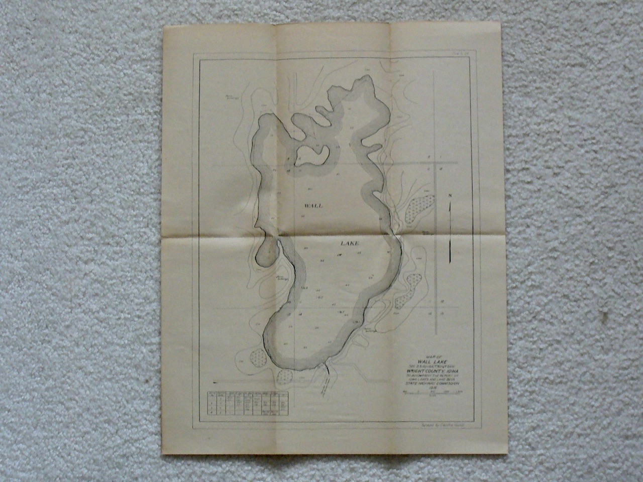 1916 folded Map of Wall Lake in Wright County, Iowa, 16 x 13 Inches