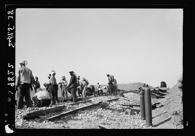 Photo:Lydda Jerusalem Railroad Repairs 1938 Workers Track Maintenance
