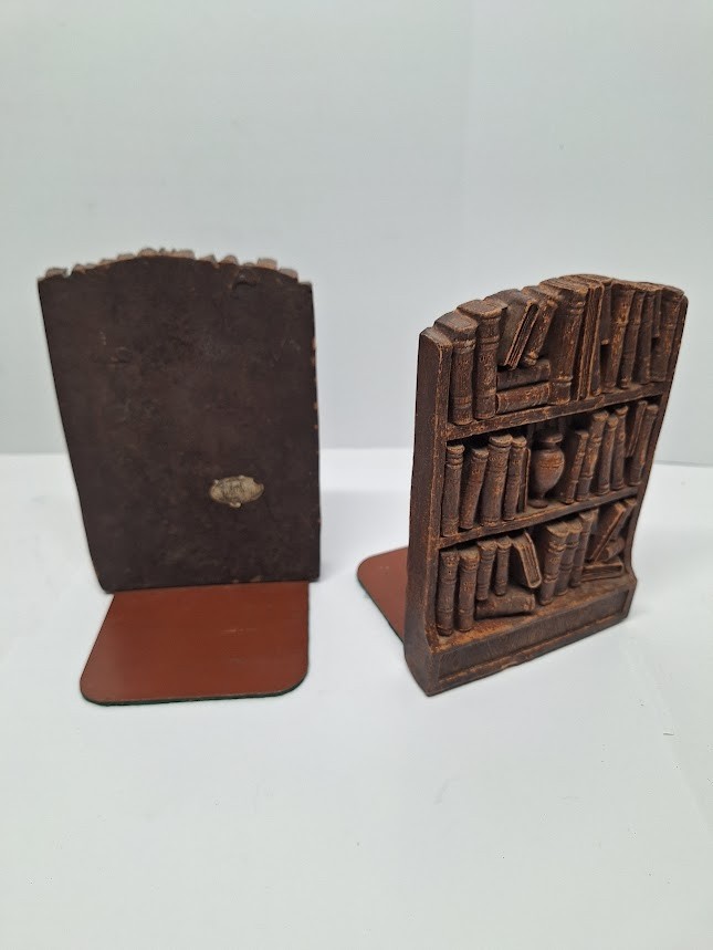 1950s Bookshelf Bookends Syroco Wood USA Library Bookcase Spines Shaped