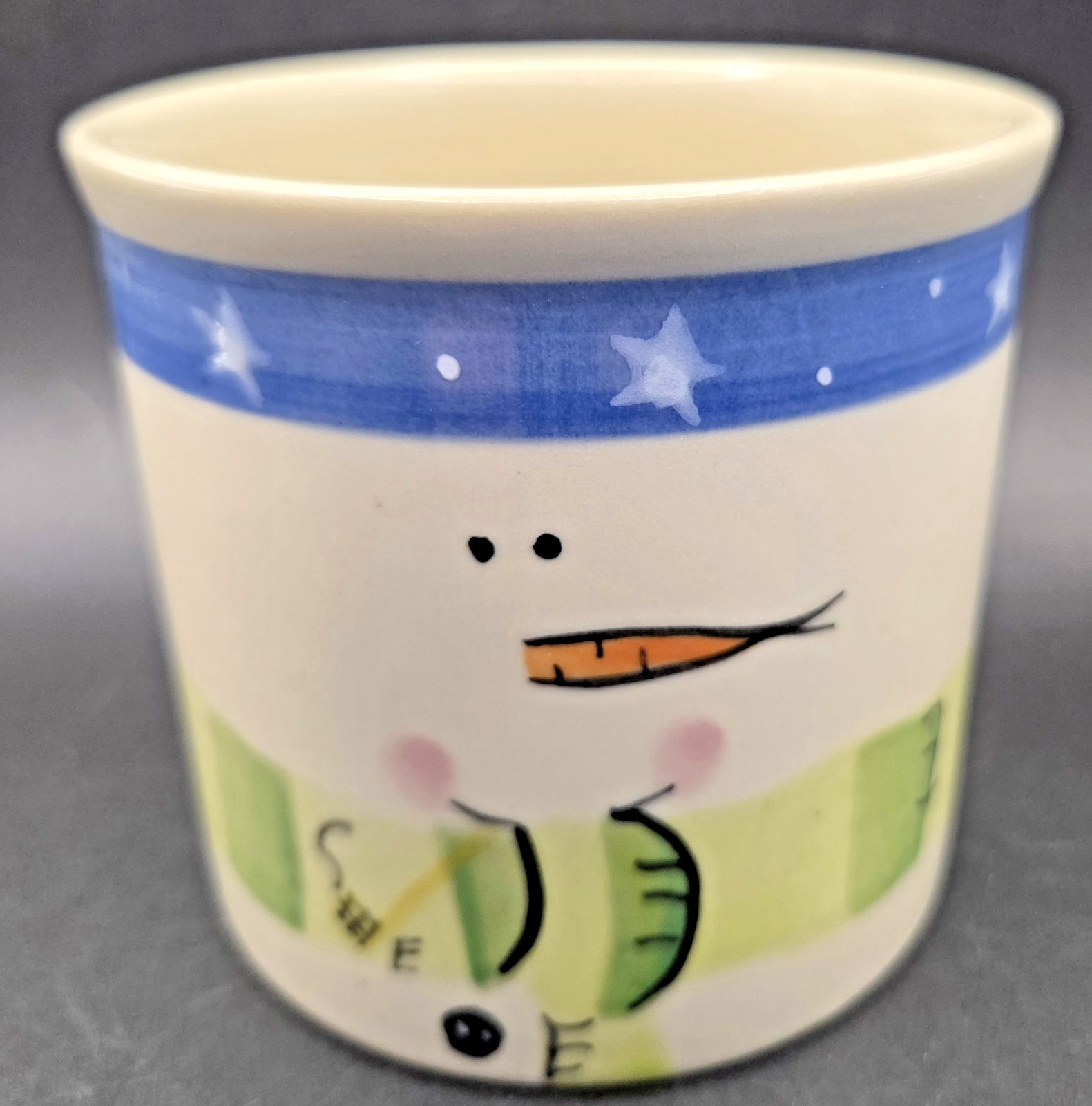 Hartstone Minimalist Line-Art Snowman Face Mug Cream Blue Stars Green Scarf