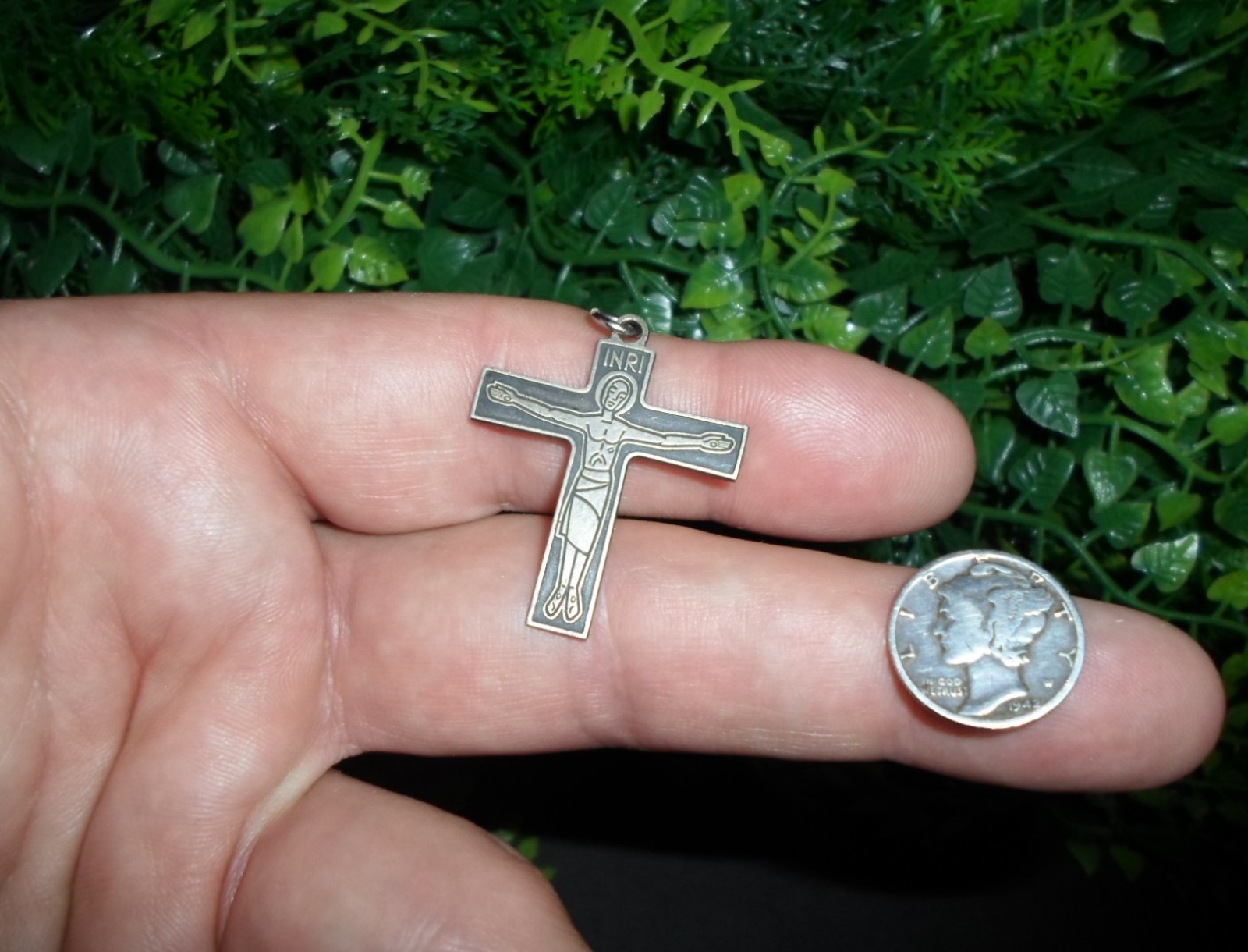 Vintage Antaya Sterling silver - unusual shape - crucifix cross PENDANT Vintage Antaya Sterling silver - unusual shape - crucifix cross PENDANT