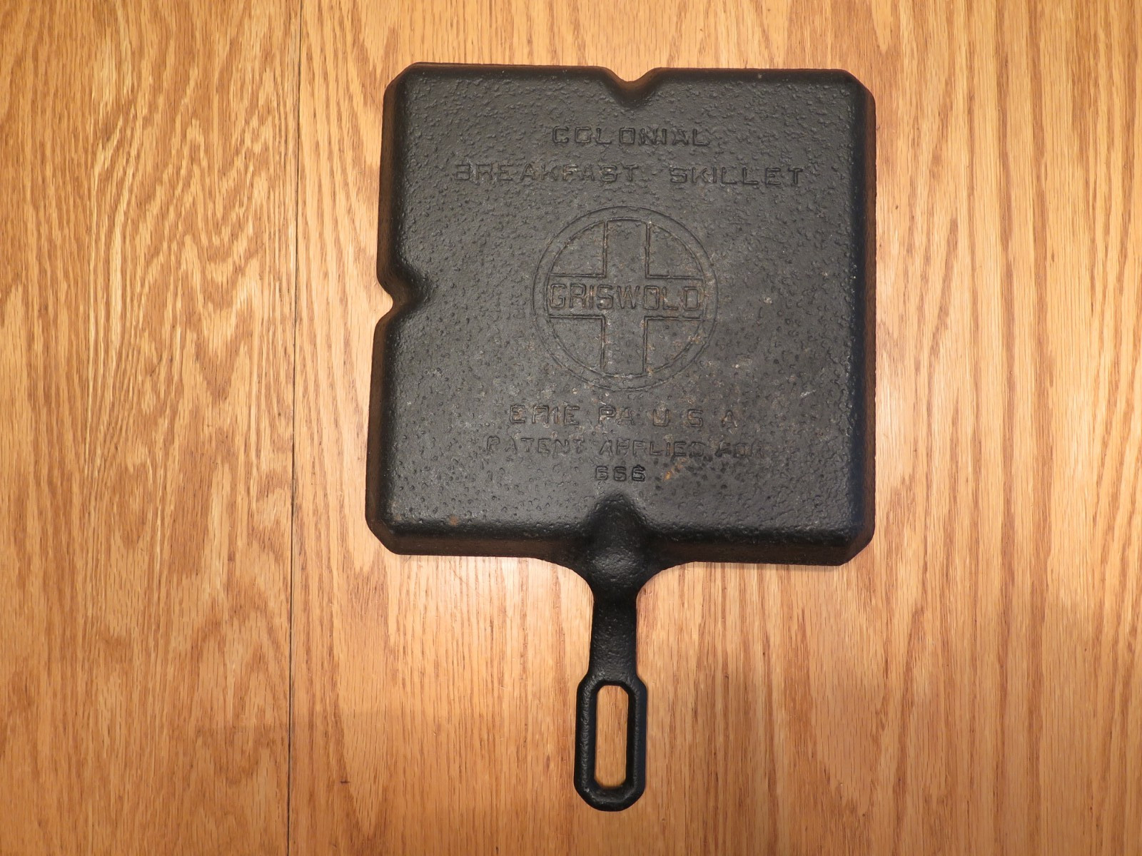 Griswold Colonial Breakfast Skillet #666  Lg. Block Logo READ DESCRIPTION