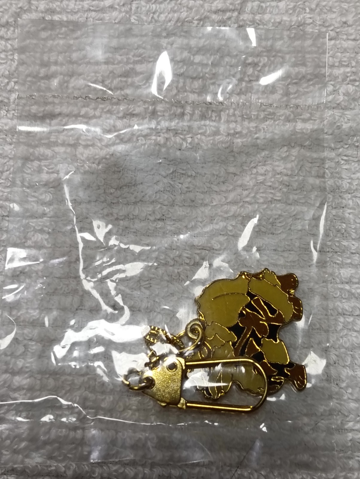Arcanine Pokemon Metal Swing Tomy Mini Keychain Anime Japanese D7379