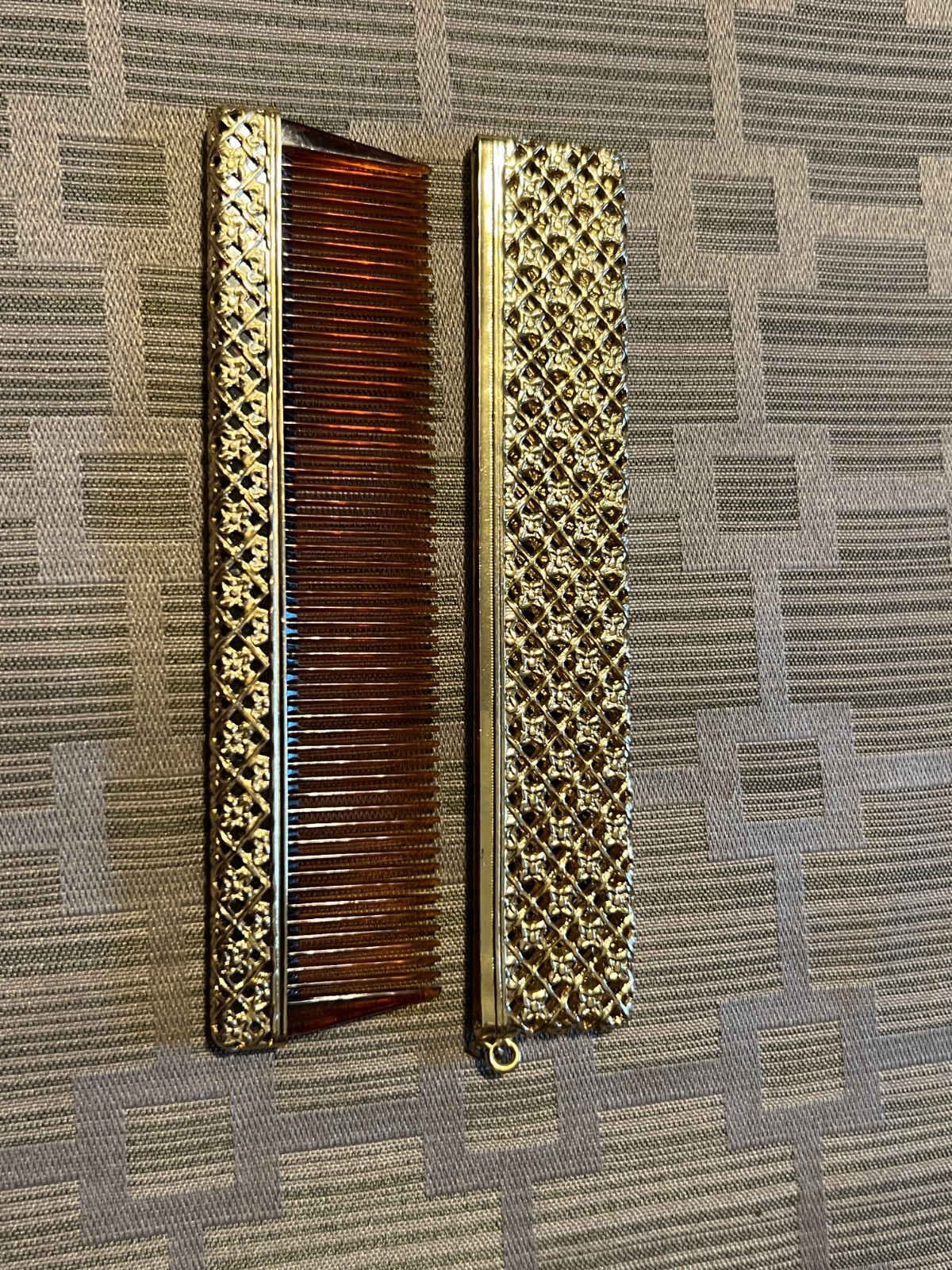 Vintage Napier Comb in Gold Tone Filigree Case Tortoiseshell Look Purse Comb