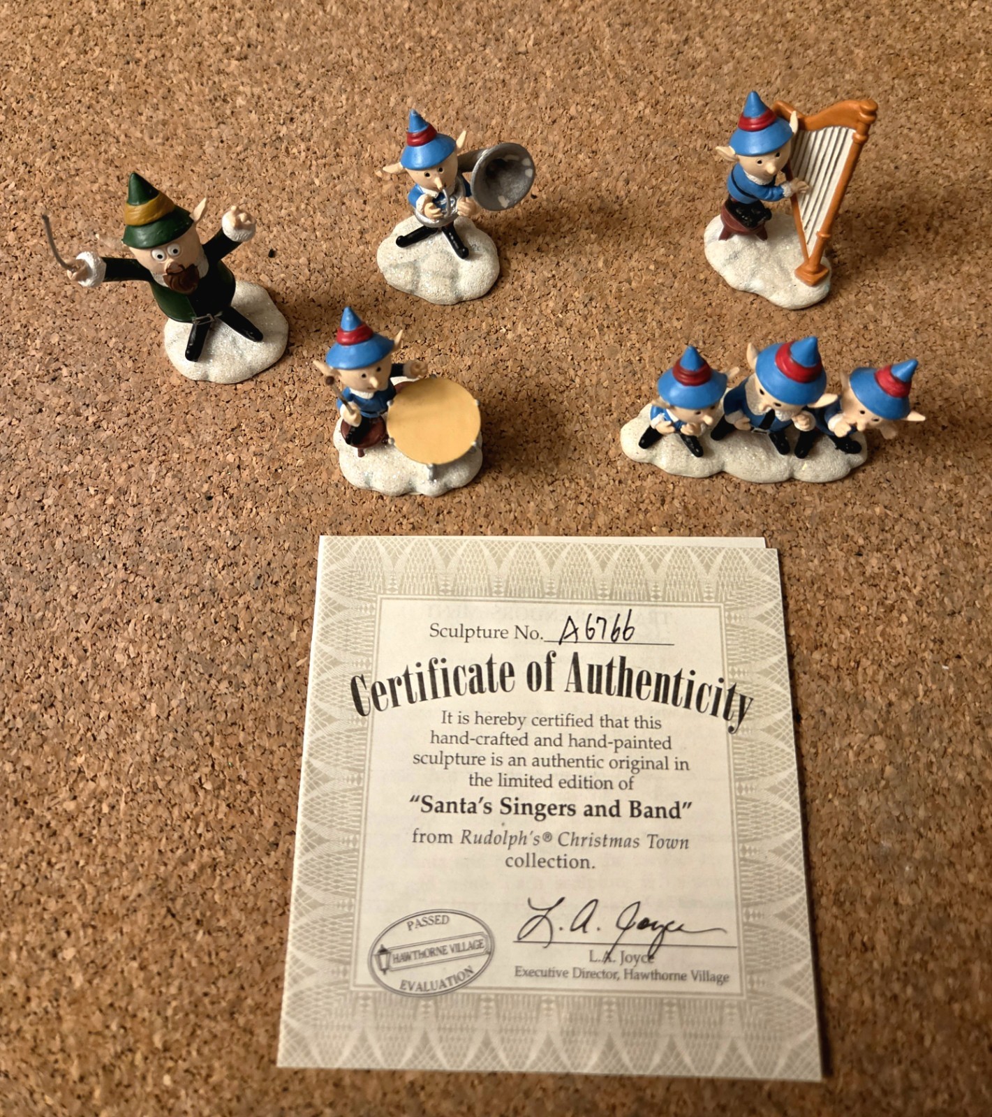 🎅 Hawthorne Village Rudolph\'s Christmas Town Elves Santa\'s Singers and Band COA 🎅 Hawthorne Village Rudolph\'s Christmas Town Elves Santa\'s Singers and Band COA