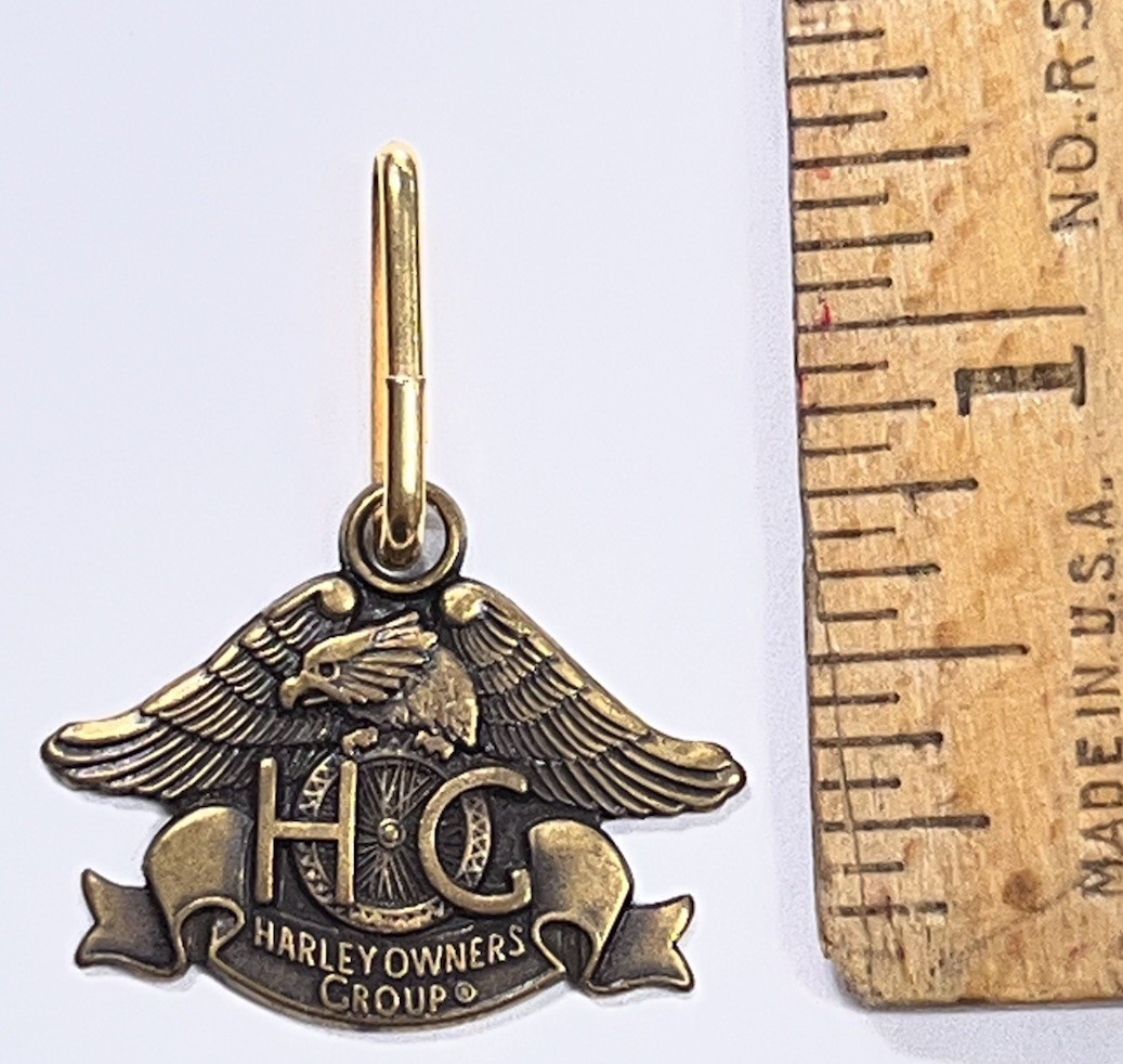 HARLEY DAVIDSON OWNERS GROUP HOG 1996 ZIPPER PULL Brass Unused