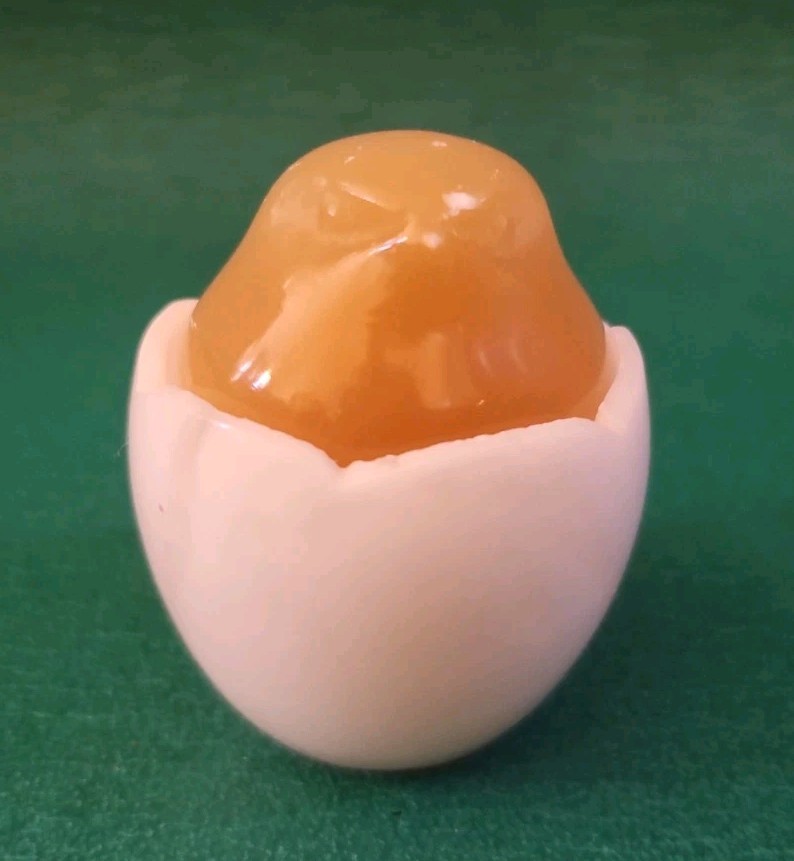 Vintage Stone Polish Newborn Chicken Hatching from Egg Trinket Box, 2\ Vintage Stone Polish Newborn Chicken Hatching from Egg Trinket Box, 2\
