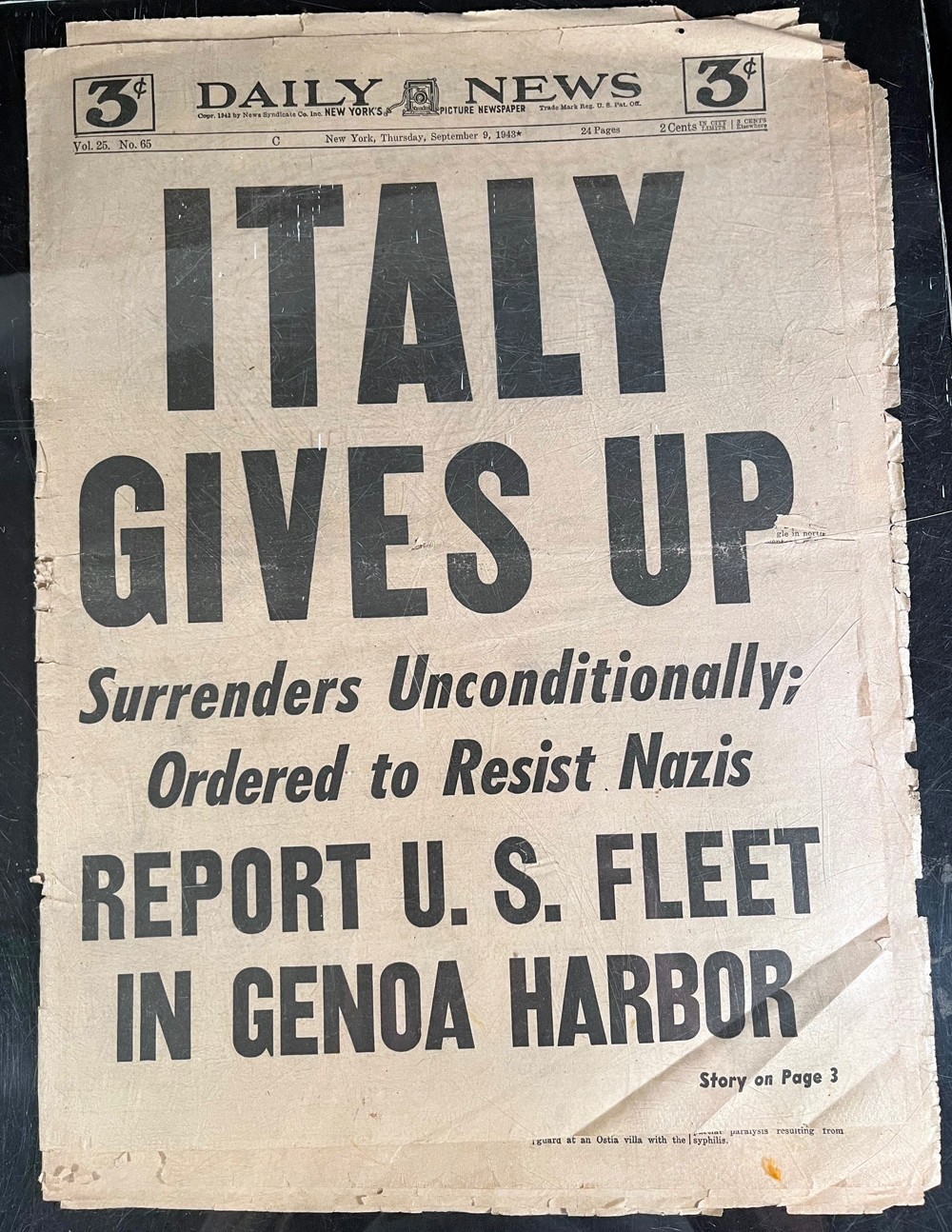 Original Sept 9 1943 NY Daily News Complete Paper Italy Gives Up (WWII)