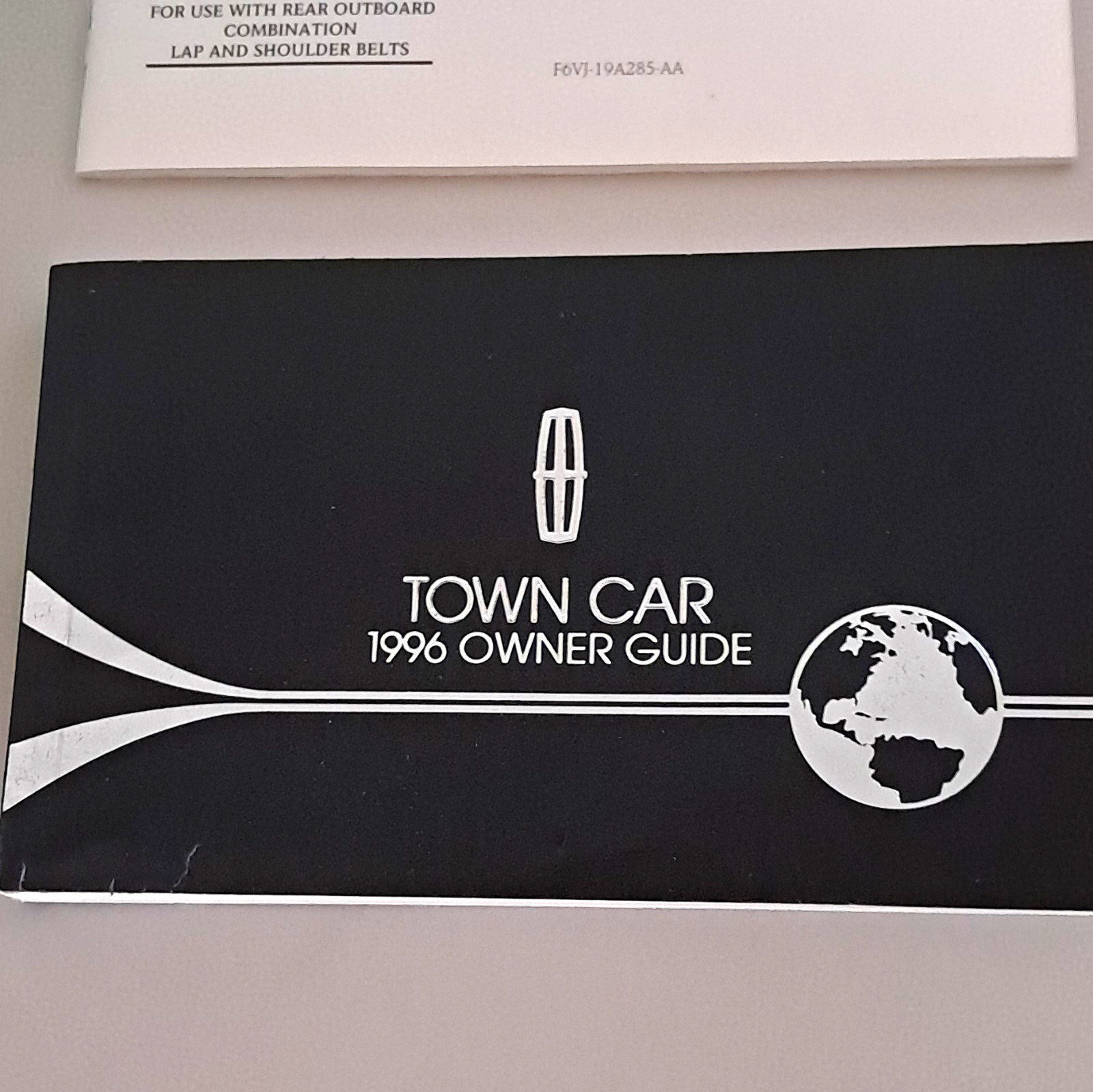 Lincoln town car Owners , books and guides 1996 books are in excellent condition