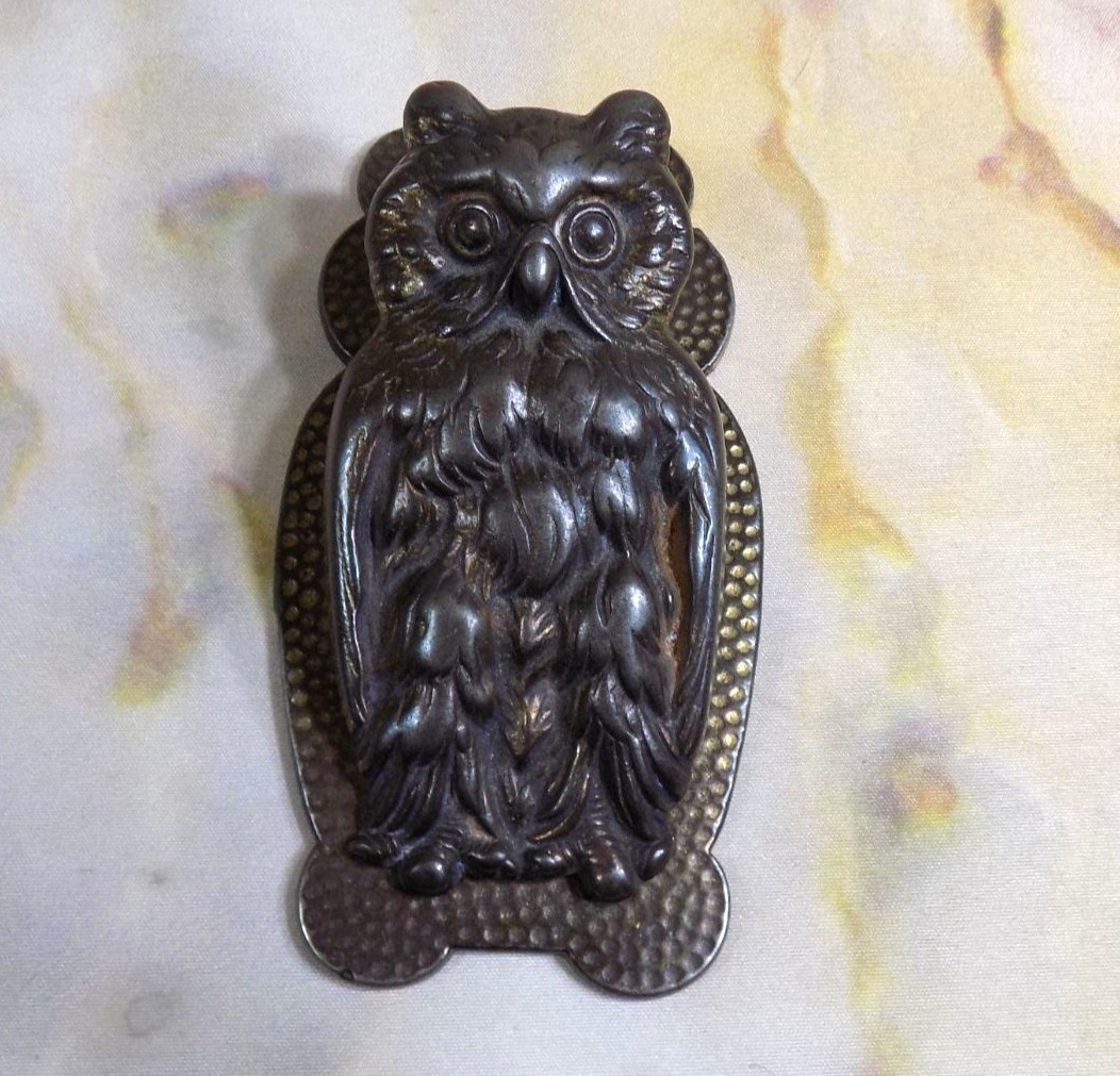Antique Bradley & Hubbard Victorian Brass Owl Letter Clip #5189