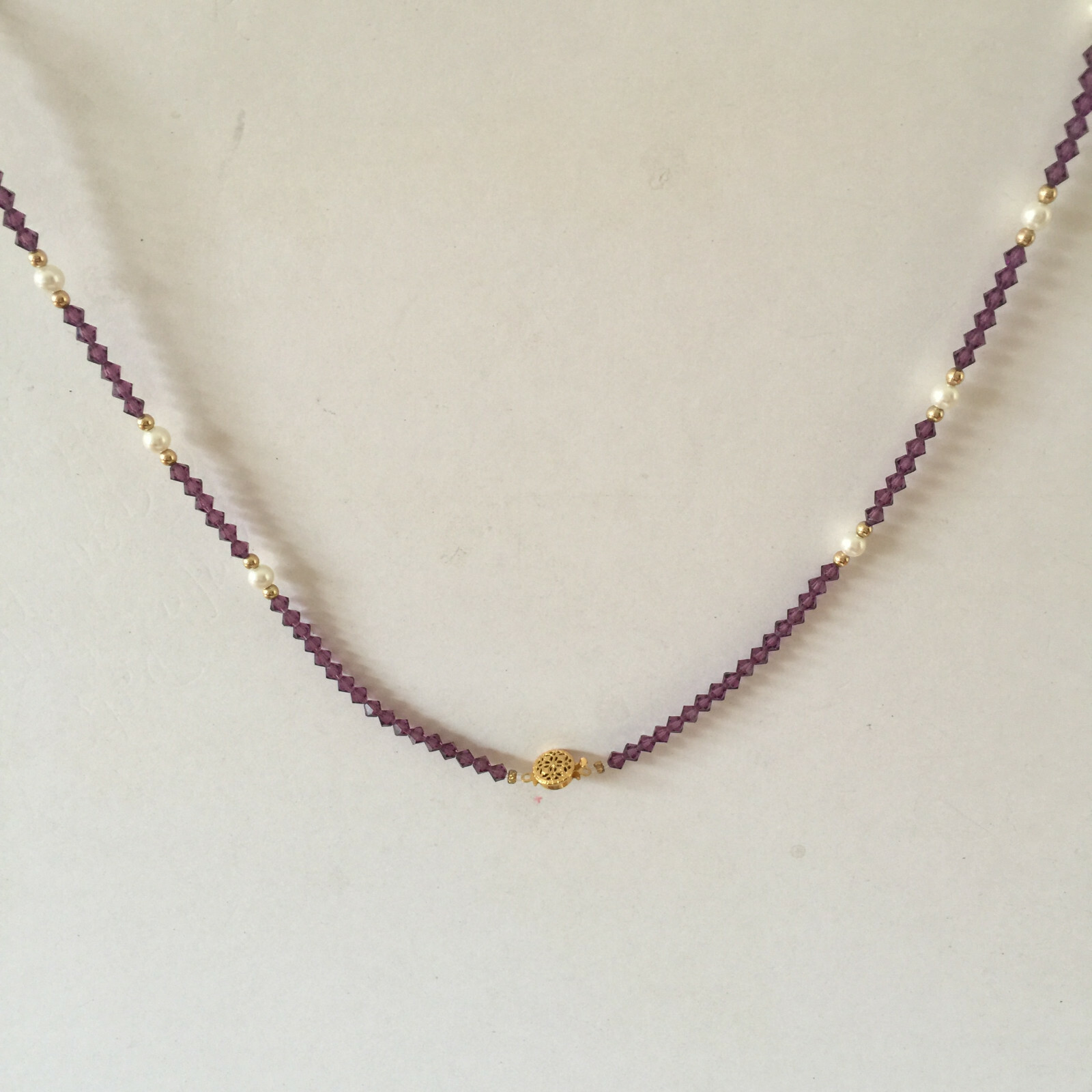 Fashion Acrylic Purple Crystal & Olivet Pearl Station Necklace 24 \