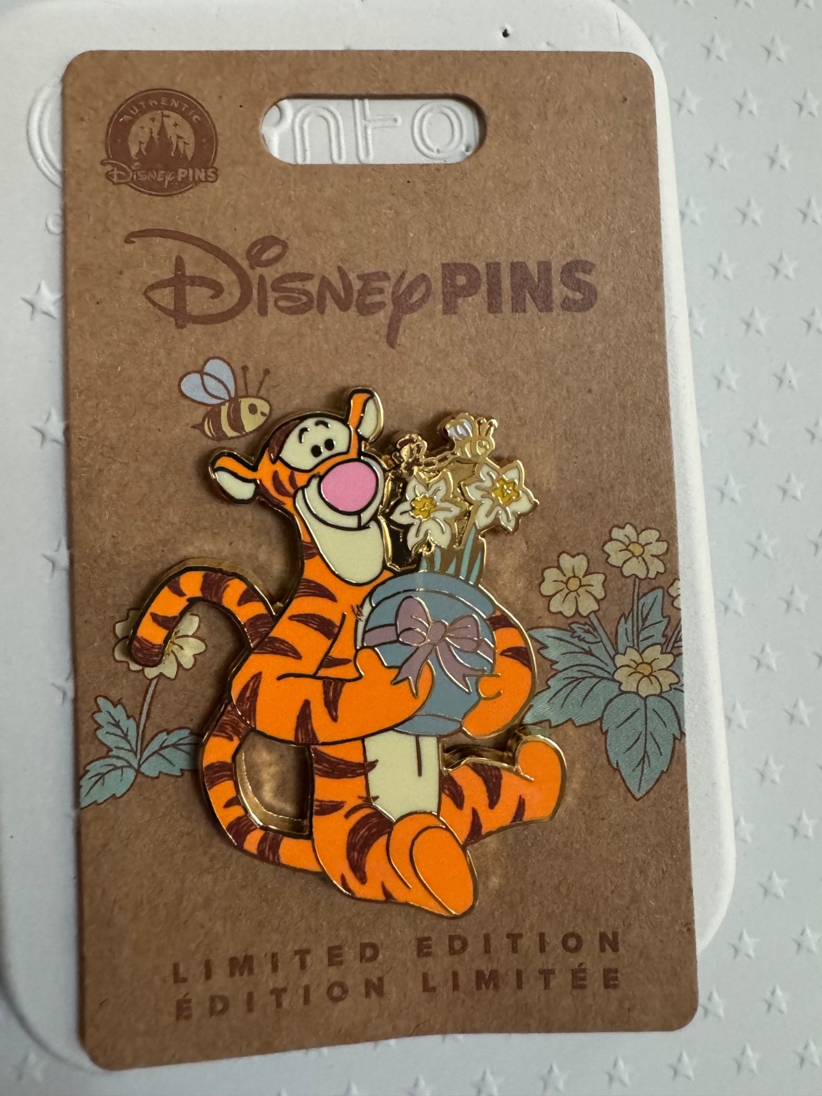 Tigger Floral Disney Pin - Winnie the Pooh - Limited Edition of 950