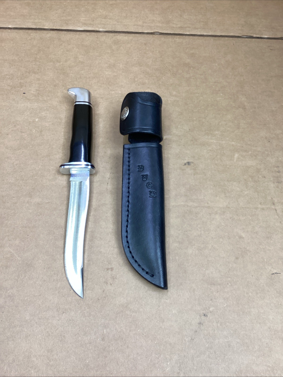 Buck Knife, Pathfinder, Model 105 X \\ with Sheath