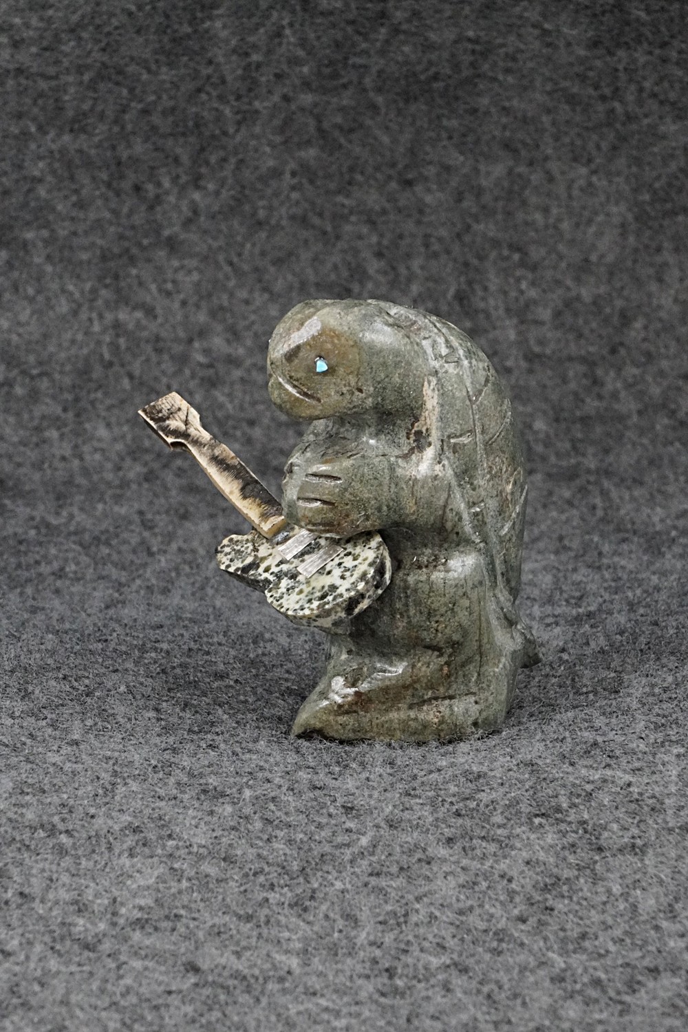Turtle Zuni Fetish Carving - Theo Natewa
