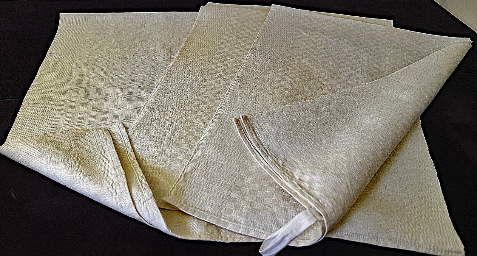 2 Antique Belgian Heavy Textured Linen Hand Towels NWOT B245