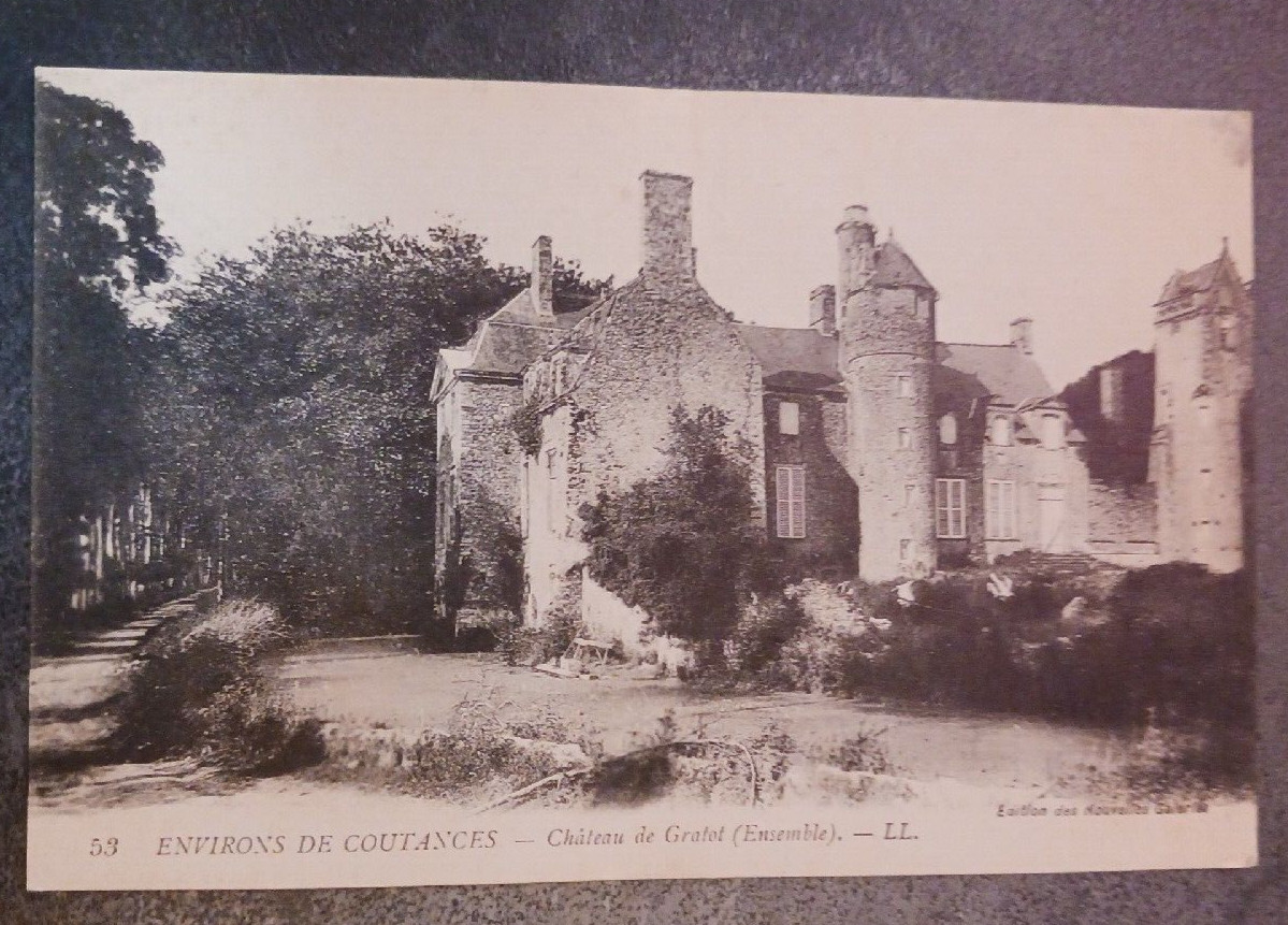 vtg postcard Environs de Coutances Chateau de Grotot ensemble France unposted