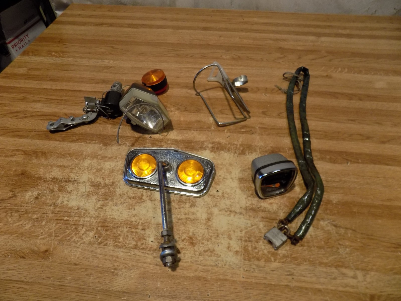 VINTAGE ACCESSORY BIKE PARTS LOT SCHWINN STINGRAY SPEEDOMETER HEADLIGHT MIRROR