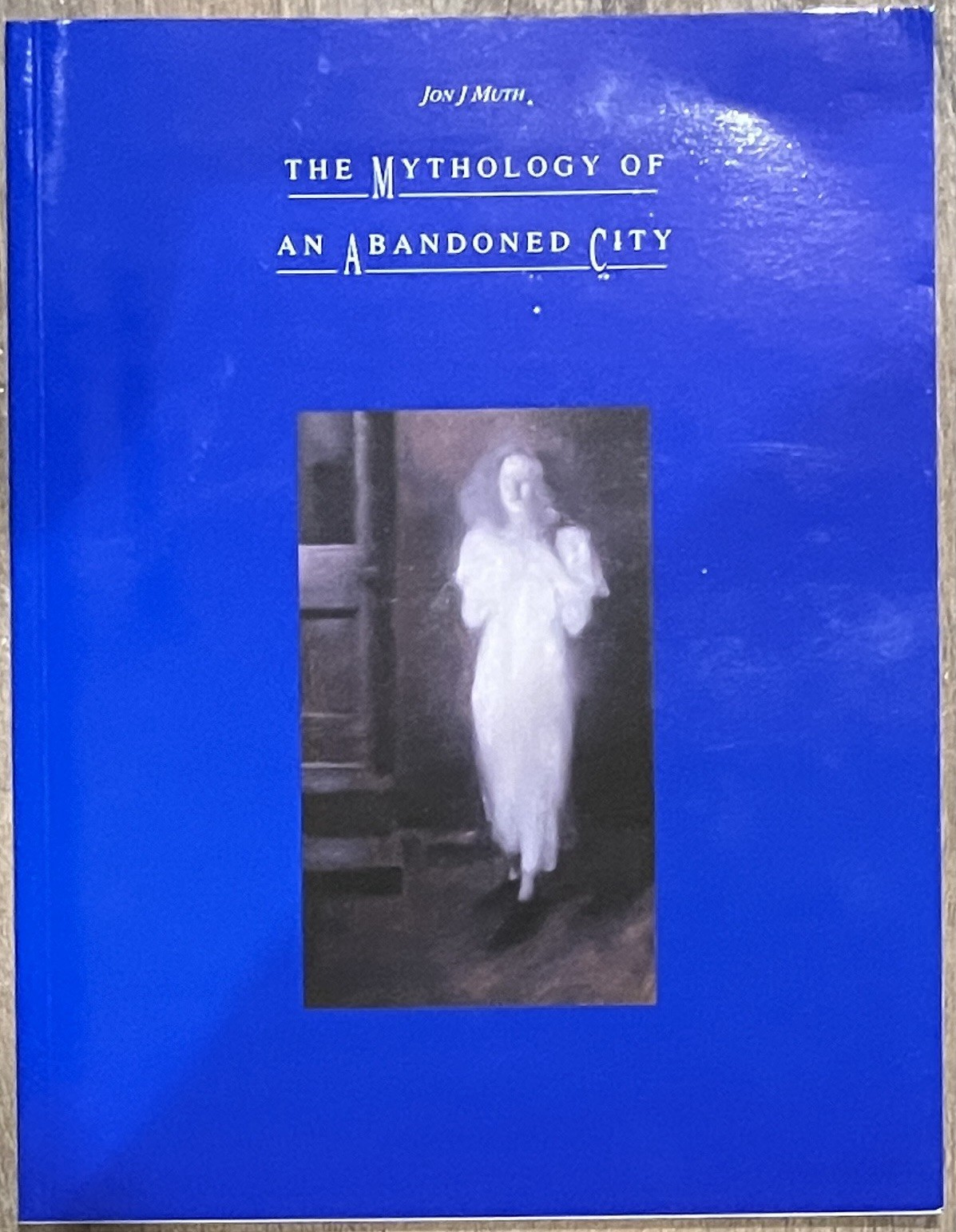 THE MYTHOLOGY OF AN ABANDONED CITY 1992 GRAPHIC NOVEL JON J MUTH TUNDRA Book TPB